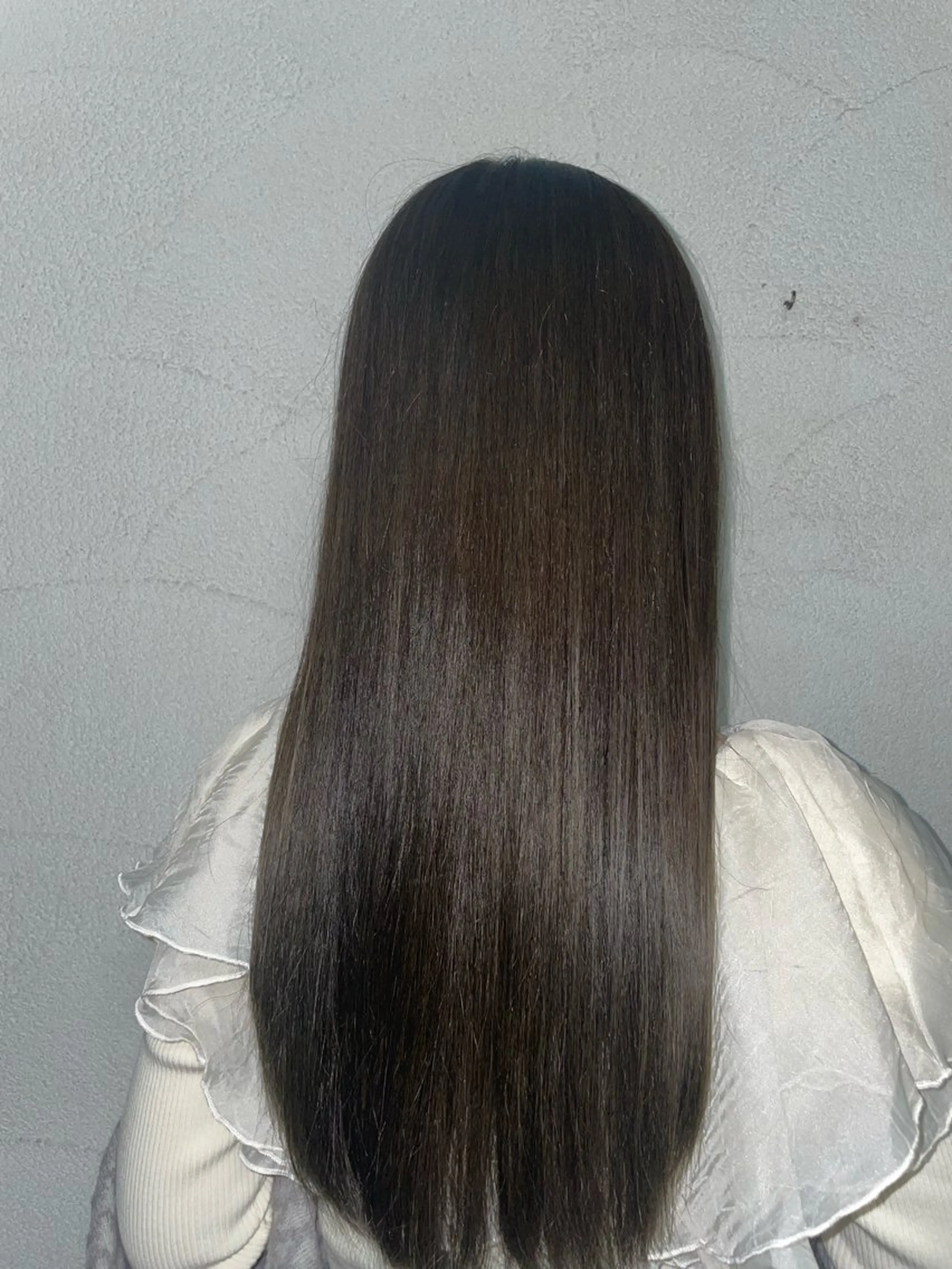 ロング カラー ブラウンカラー オリーブブラウン 大塚 友茉のヘアスタイル