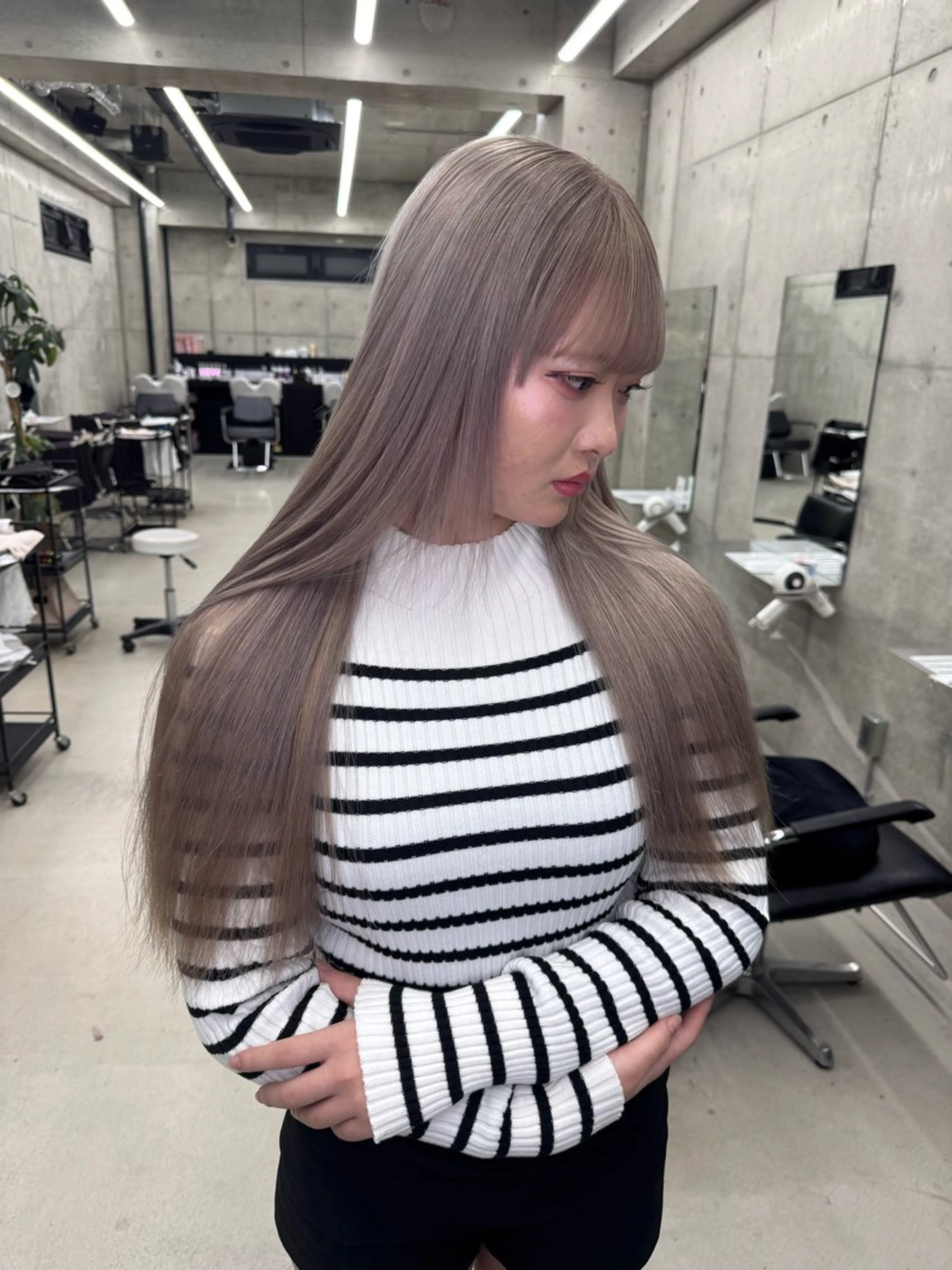 カラー ヘアカラー Asami／名古屋／ ハイトーン／デザインのヘアスタイル