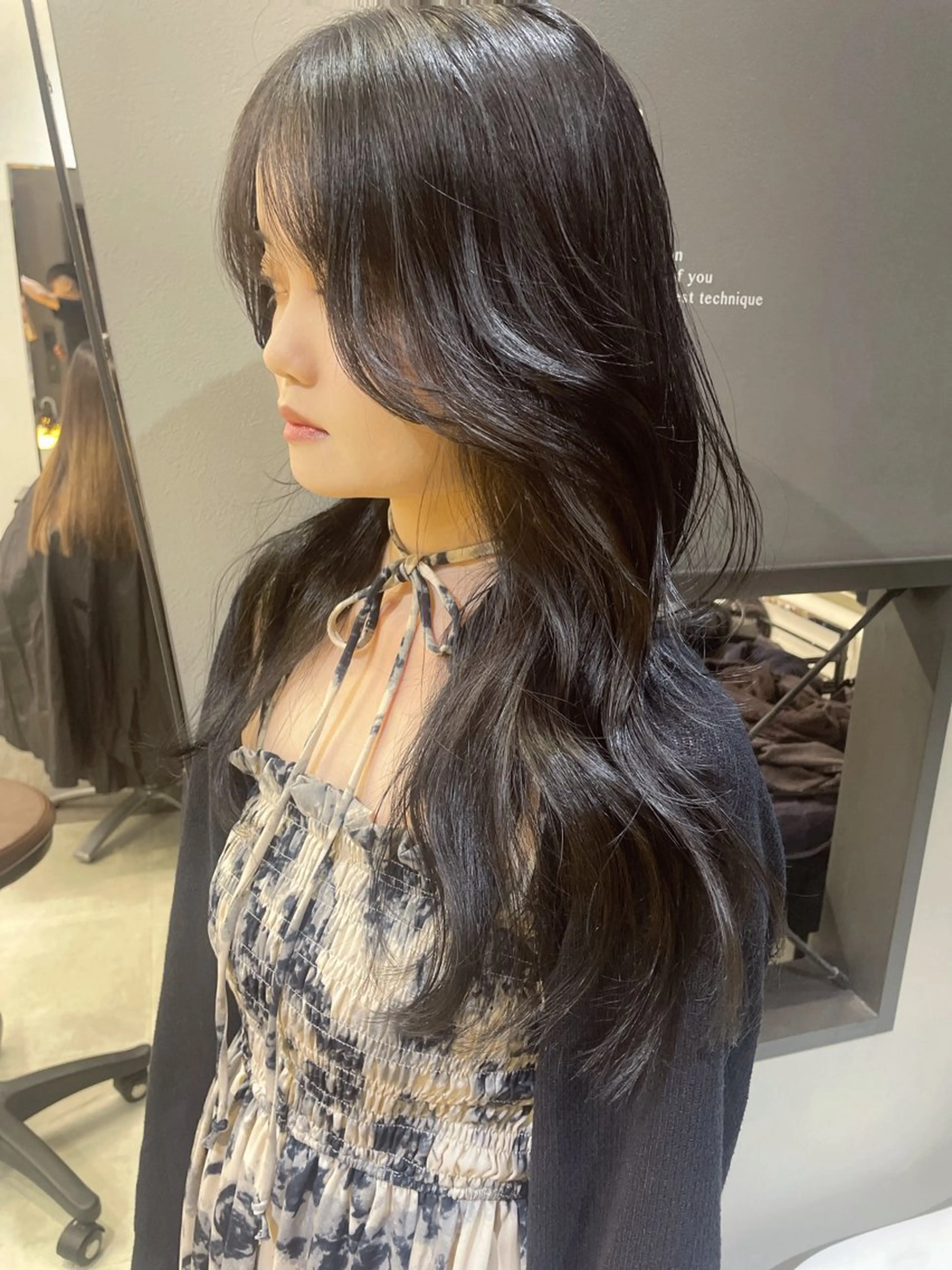 ロング カラー レイヤーカット AIRI layer cut hairのヘアスタイル