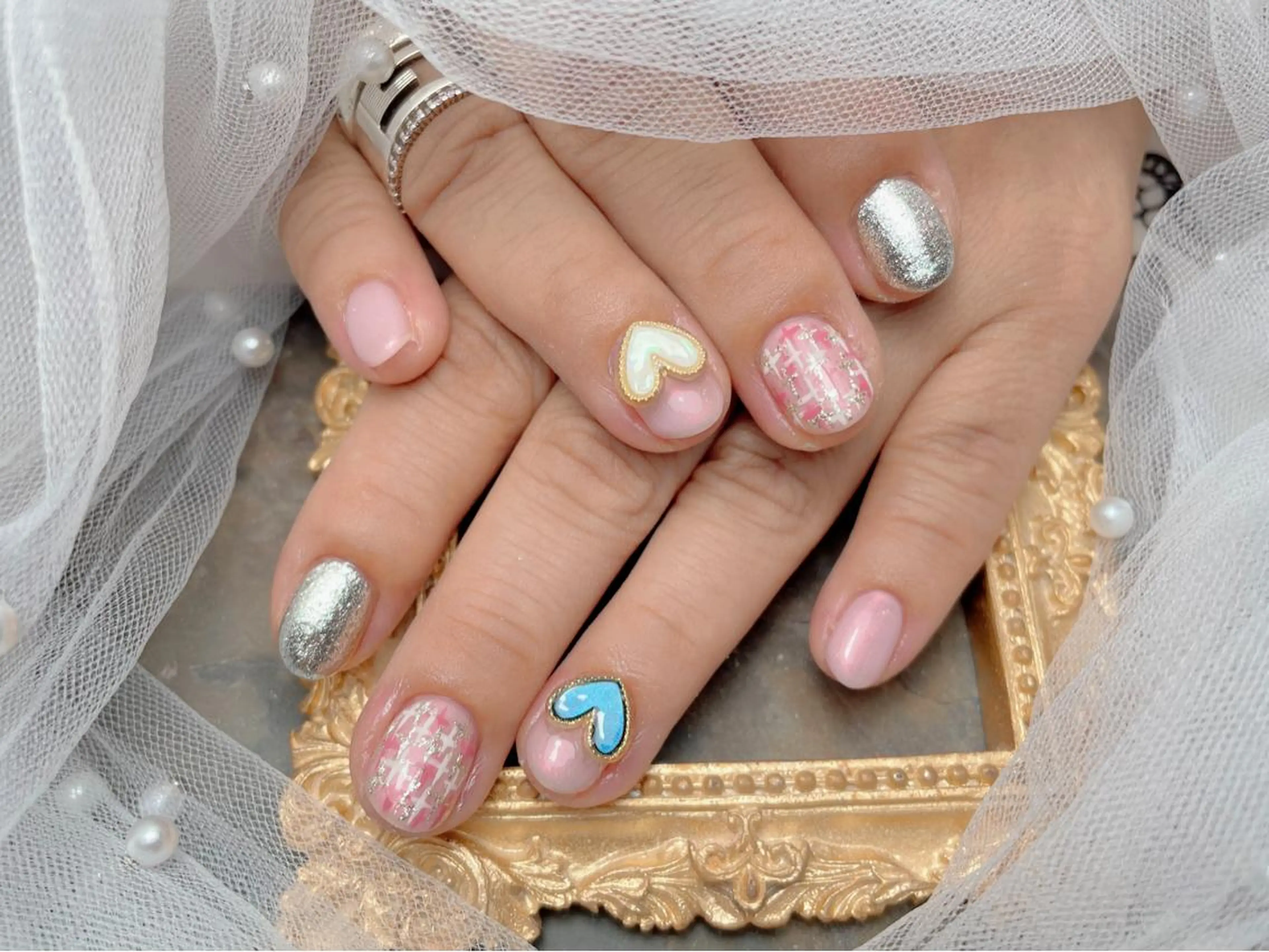 ネイル ハンドネイル マジック ミラーのネイルデザイン