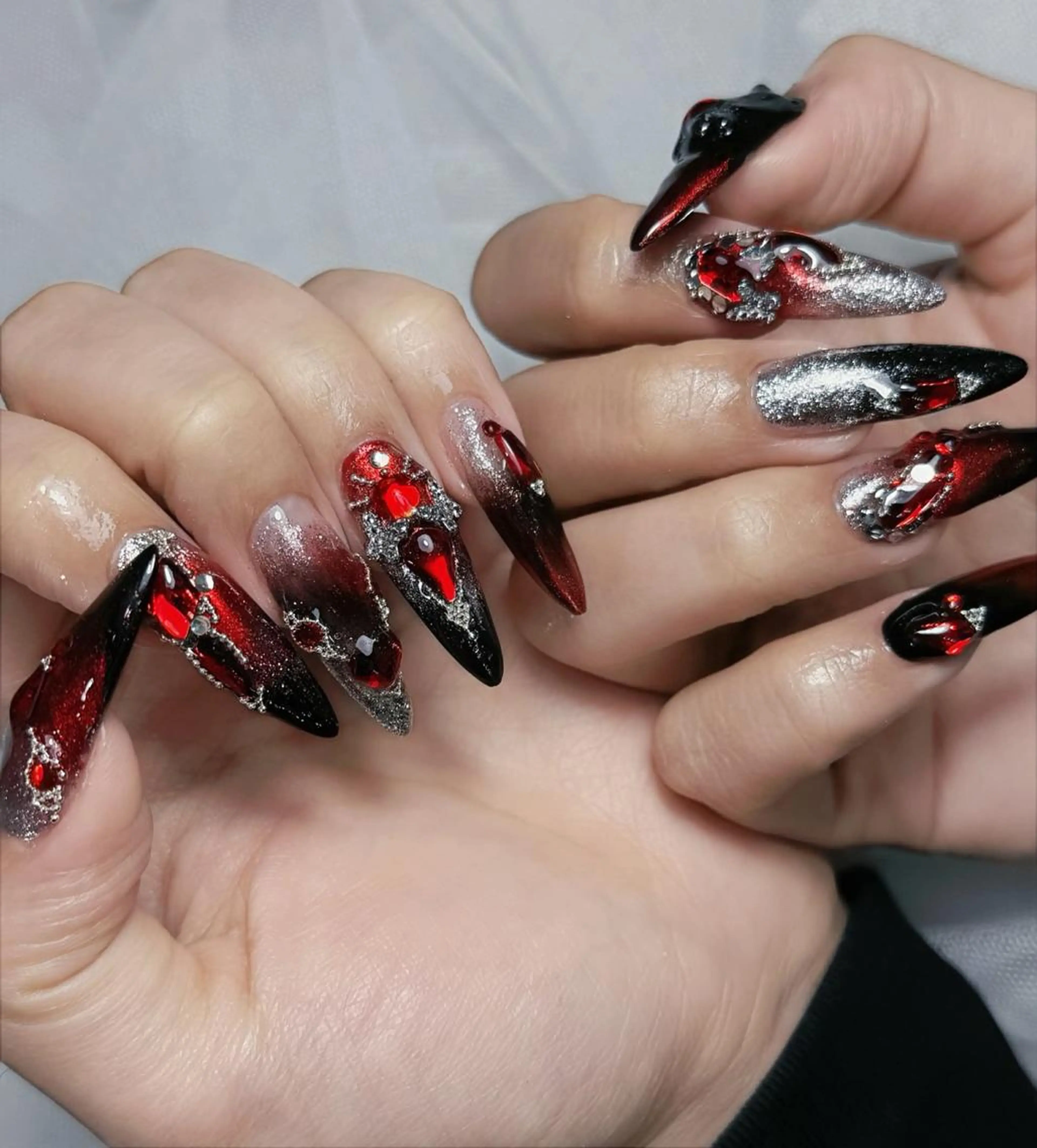 ロング カラー ベージュカラー グラデーションカラー ピンクカラー 韓国風ヘア ハンドネイル Bling Salonのネイルデザイン