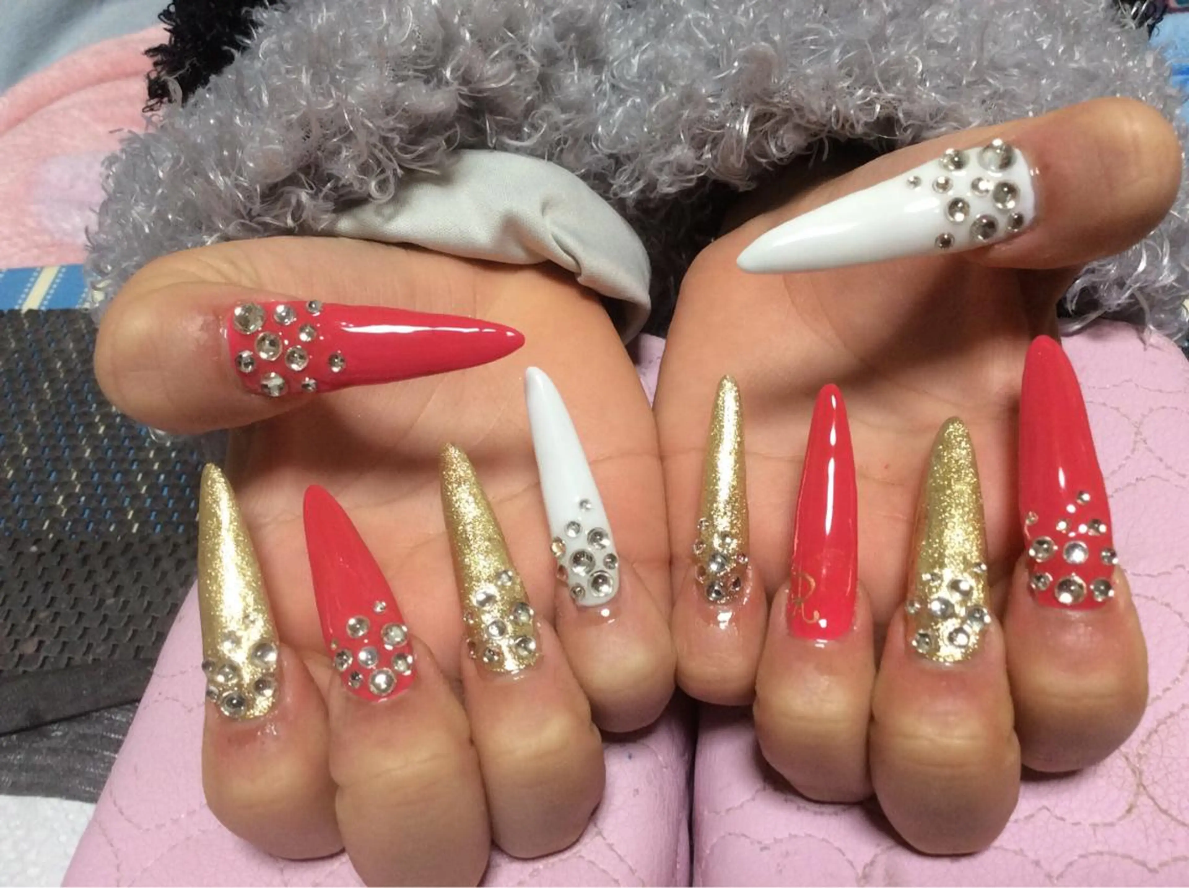 ネイル フラワー ムーンのネイルデザイン