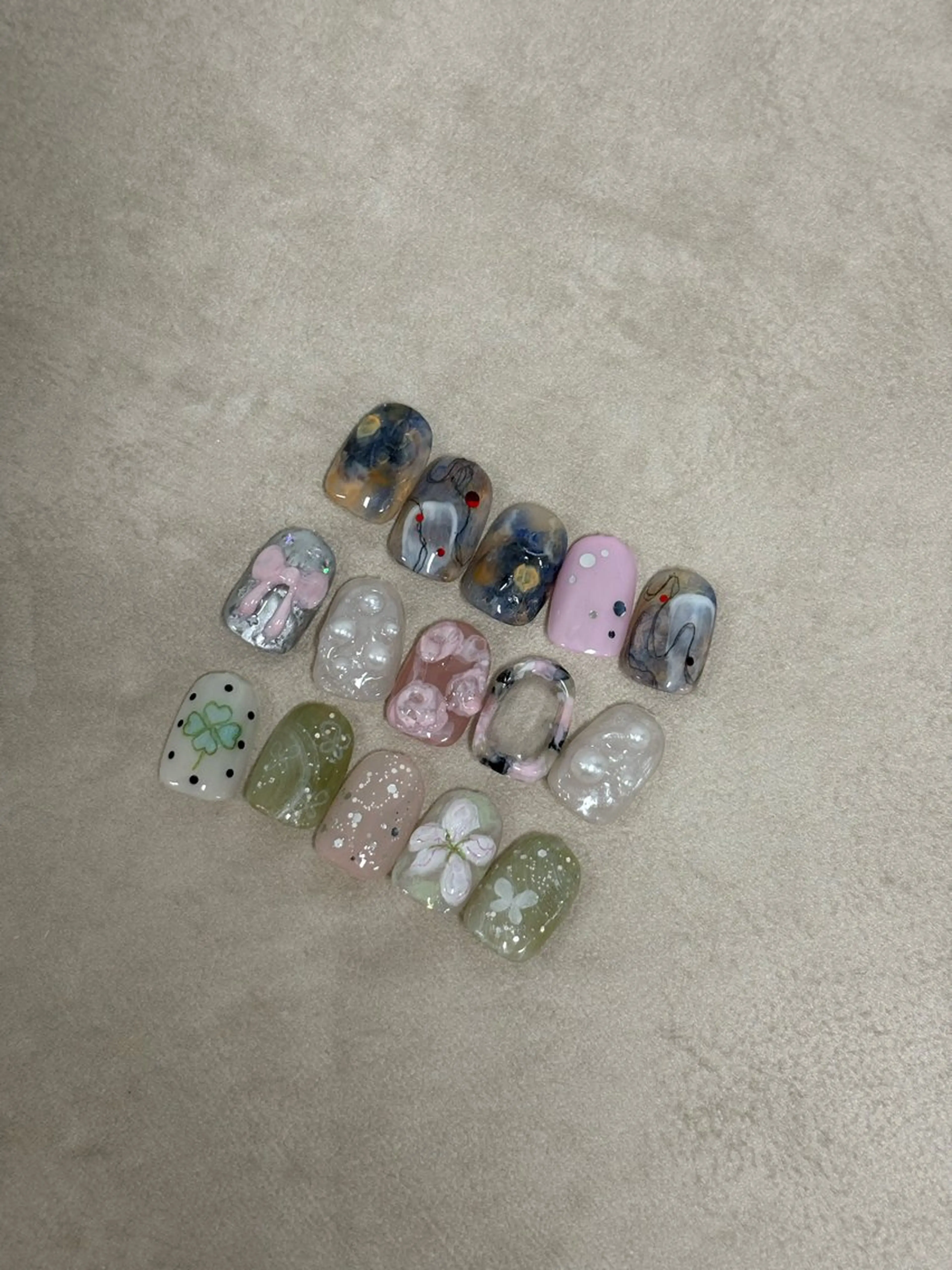 ネイル ハンドネイル Noël 新宿南口 toyonのネイルデザイン