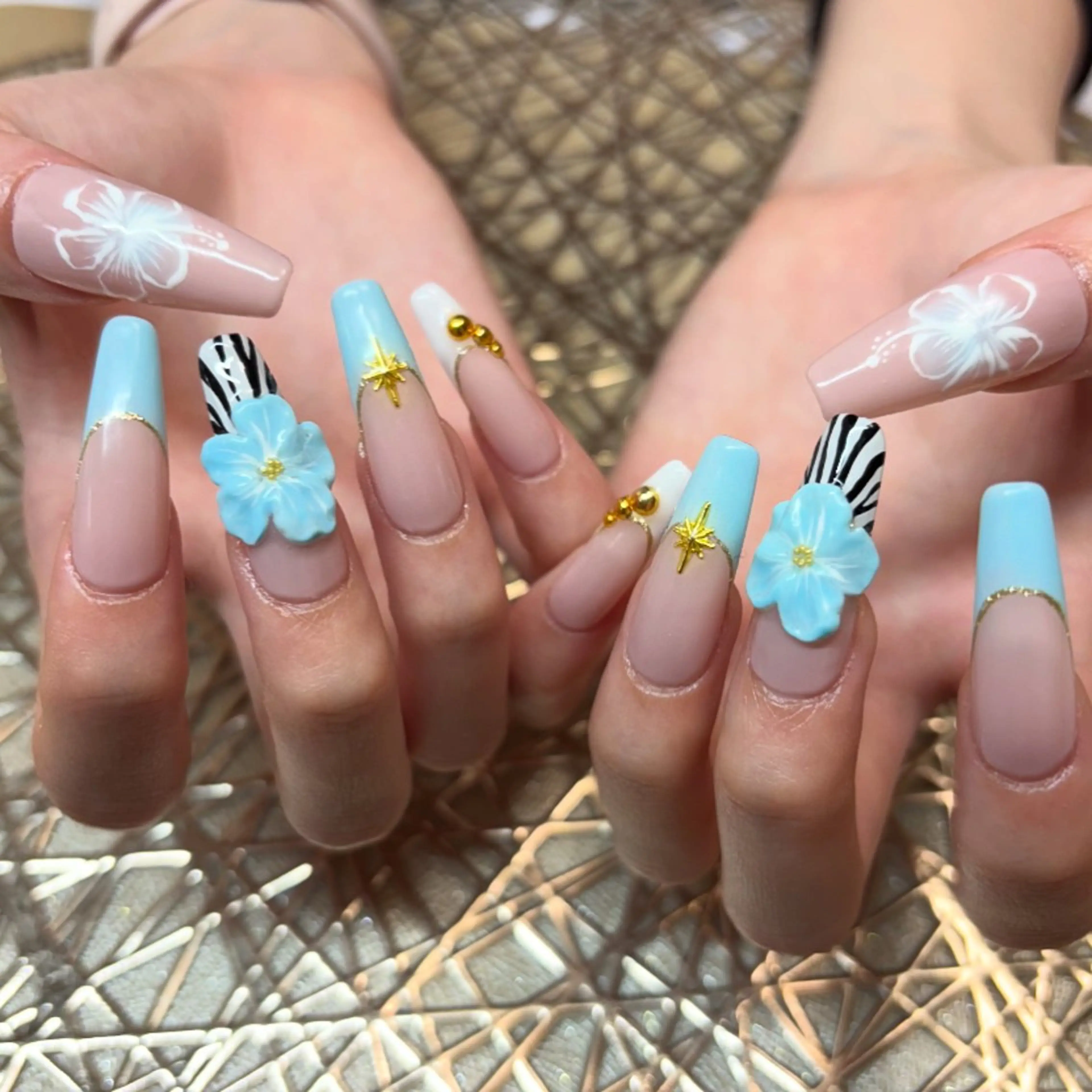 ネイル MiRanda Nail所属・MiRanda 保坂 舞のネイルデザイン