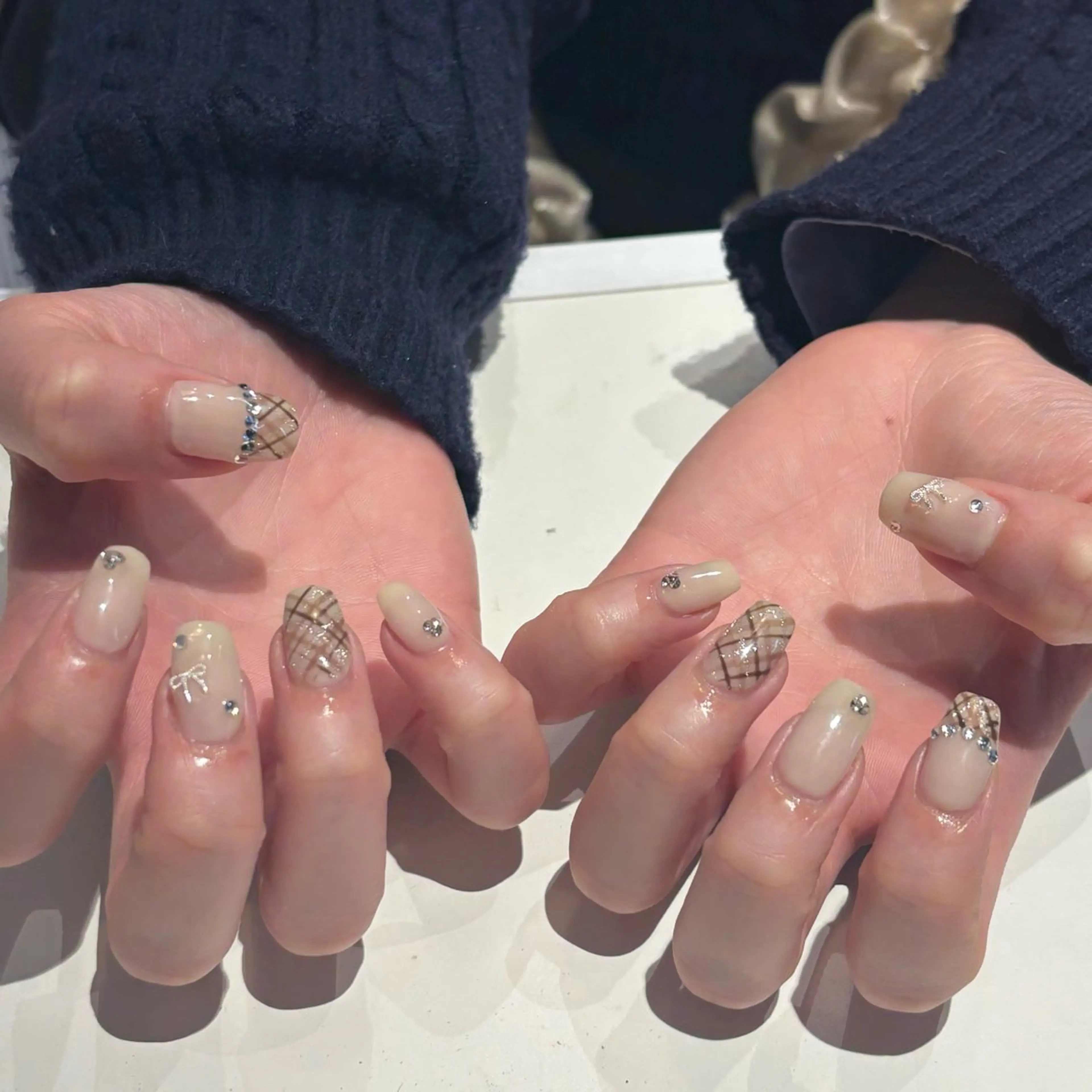 ネイル ハンドネイル 石川 萌香のネイルデザイン