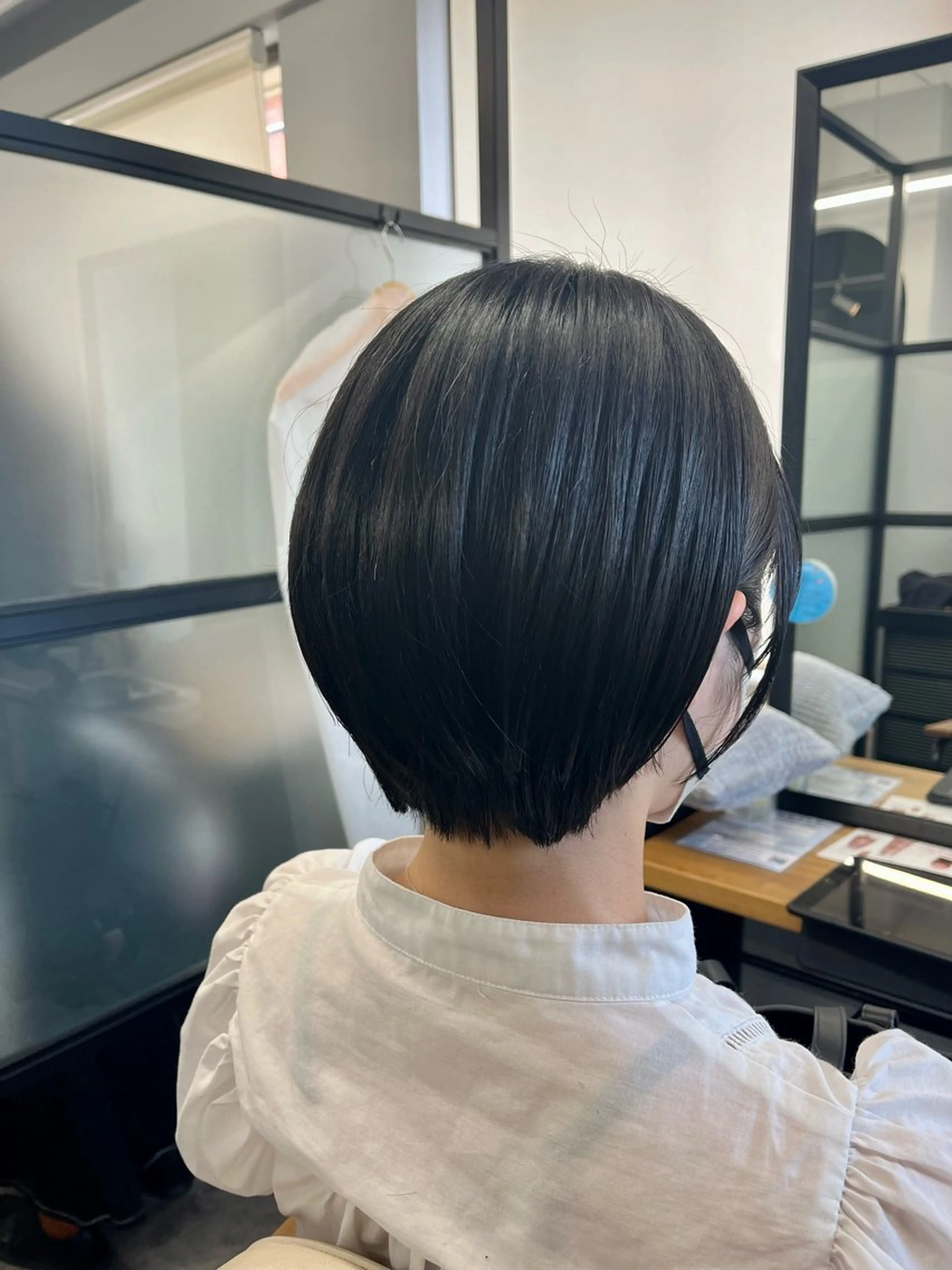 ショート えぞう さおりのヘアスタイル