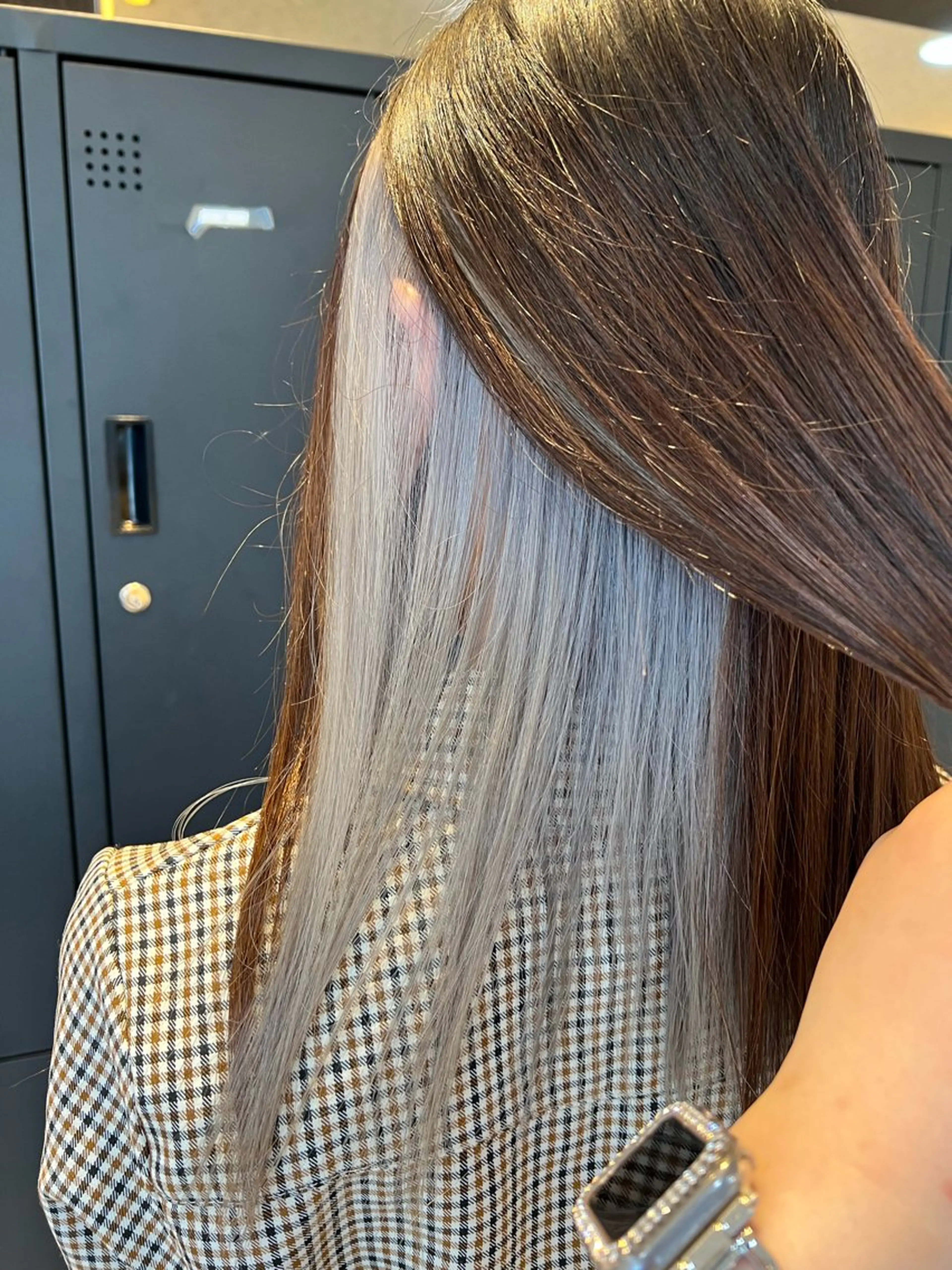 ロング カラー インナーカラー 🥀透明感カラー/ 髪質改善🥀ユイキのヘアスタイル