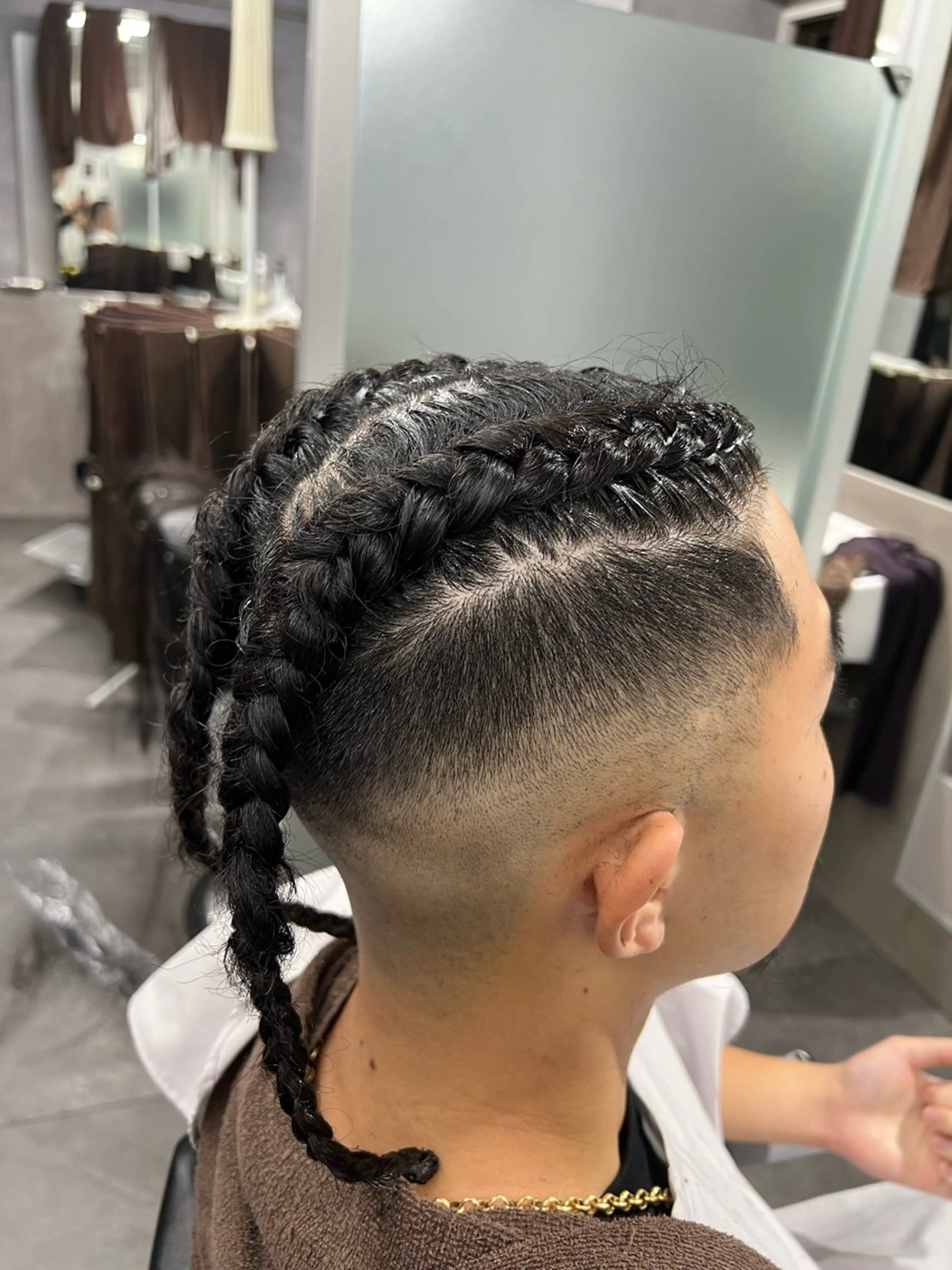 ミディアム メンズ エクステ ヘアセット 本間 颯太のヘアスタイル