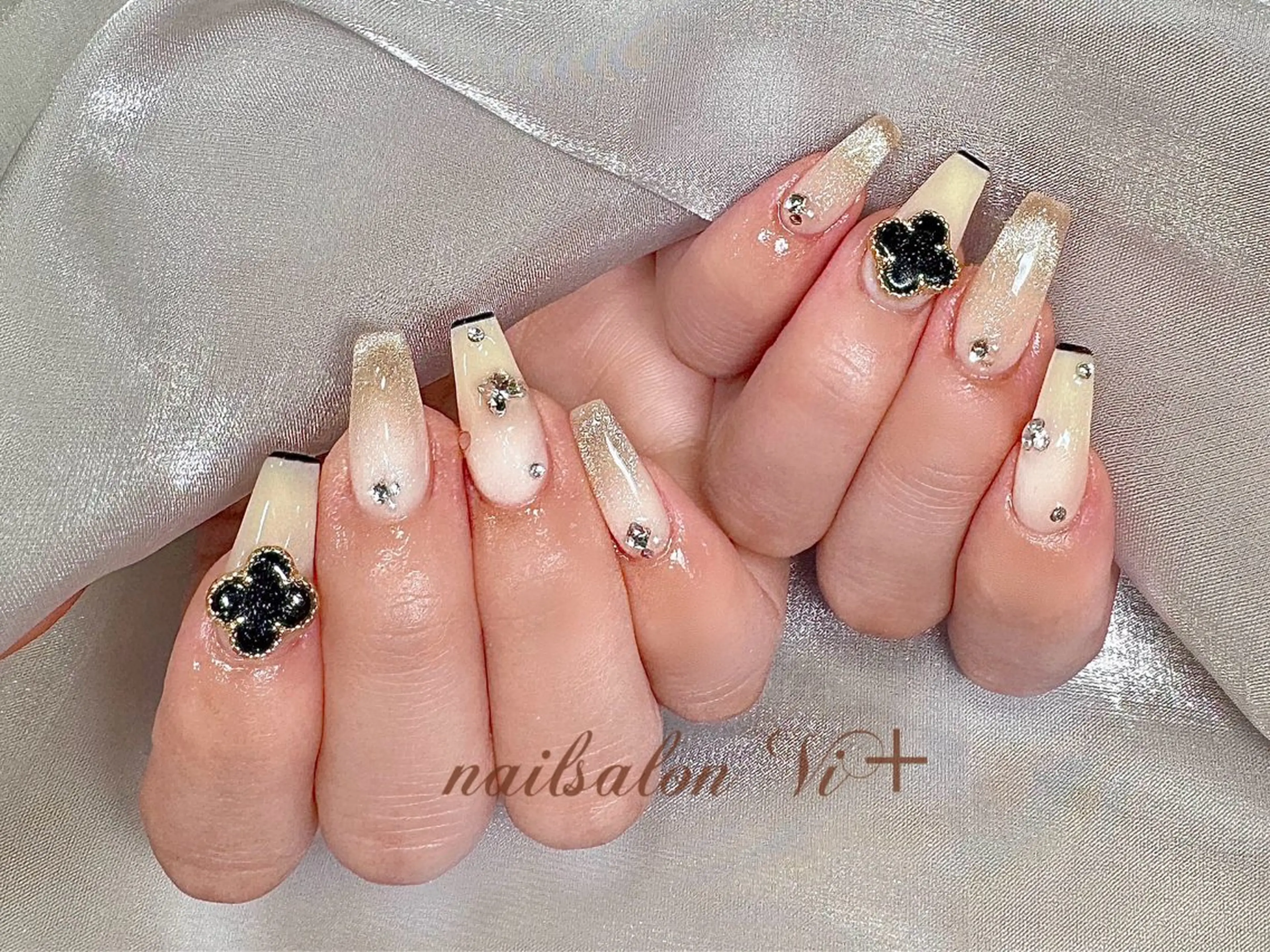 ネイル ハンドネイル ✨Nailsalon Vi+✨のネイルデザイン