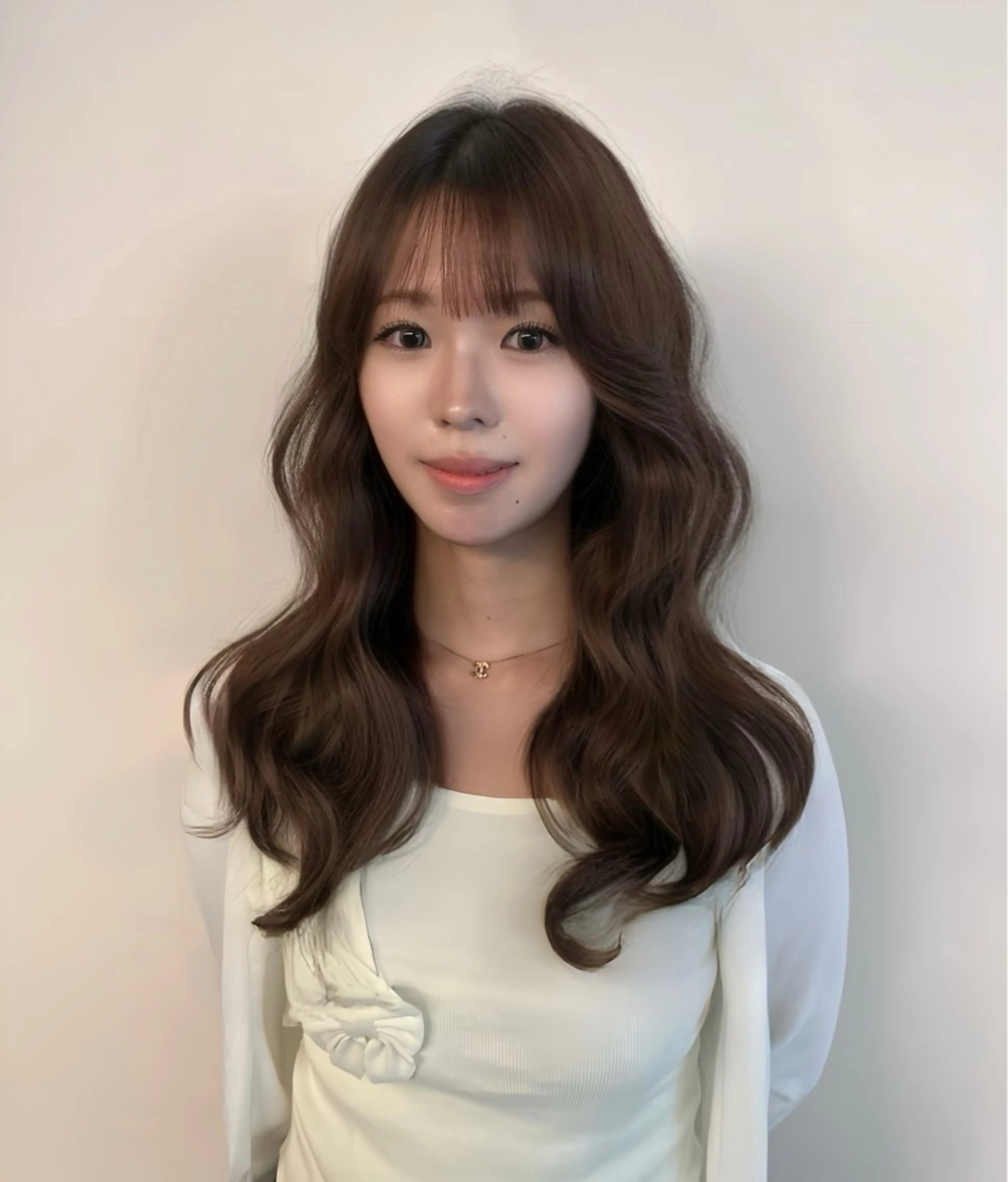 セミロング 中嶋蓮 透明感カラー韓国ヘアのヘアスタイル