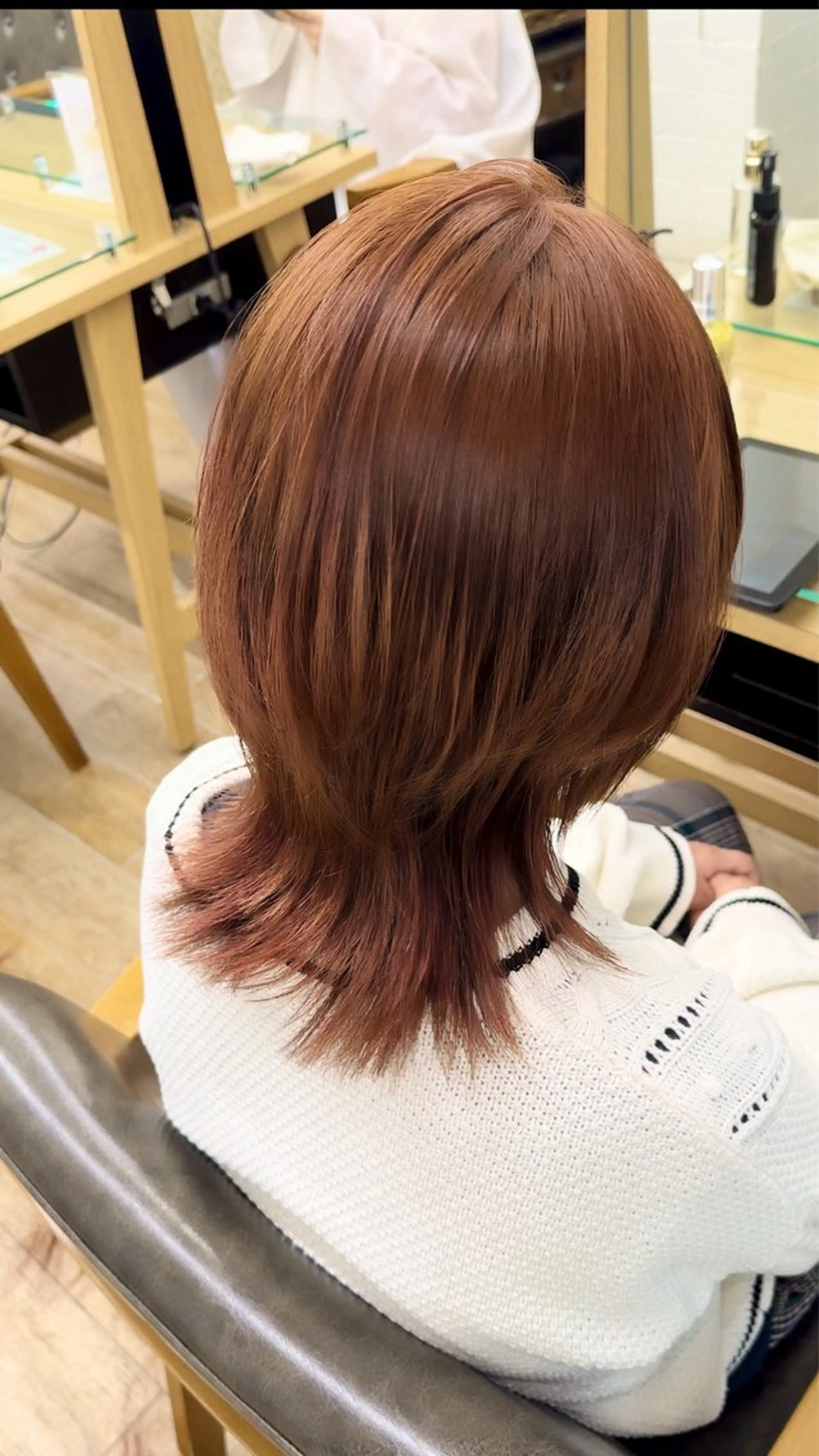 ミディアム カラー パーマ ヘアアレンジ メンズ キッズ ヘアカラー レイヤーカット 🌿透け感カラーのヘアスタイル