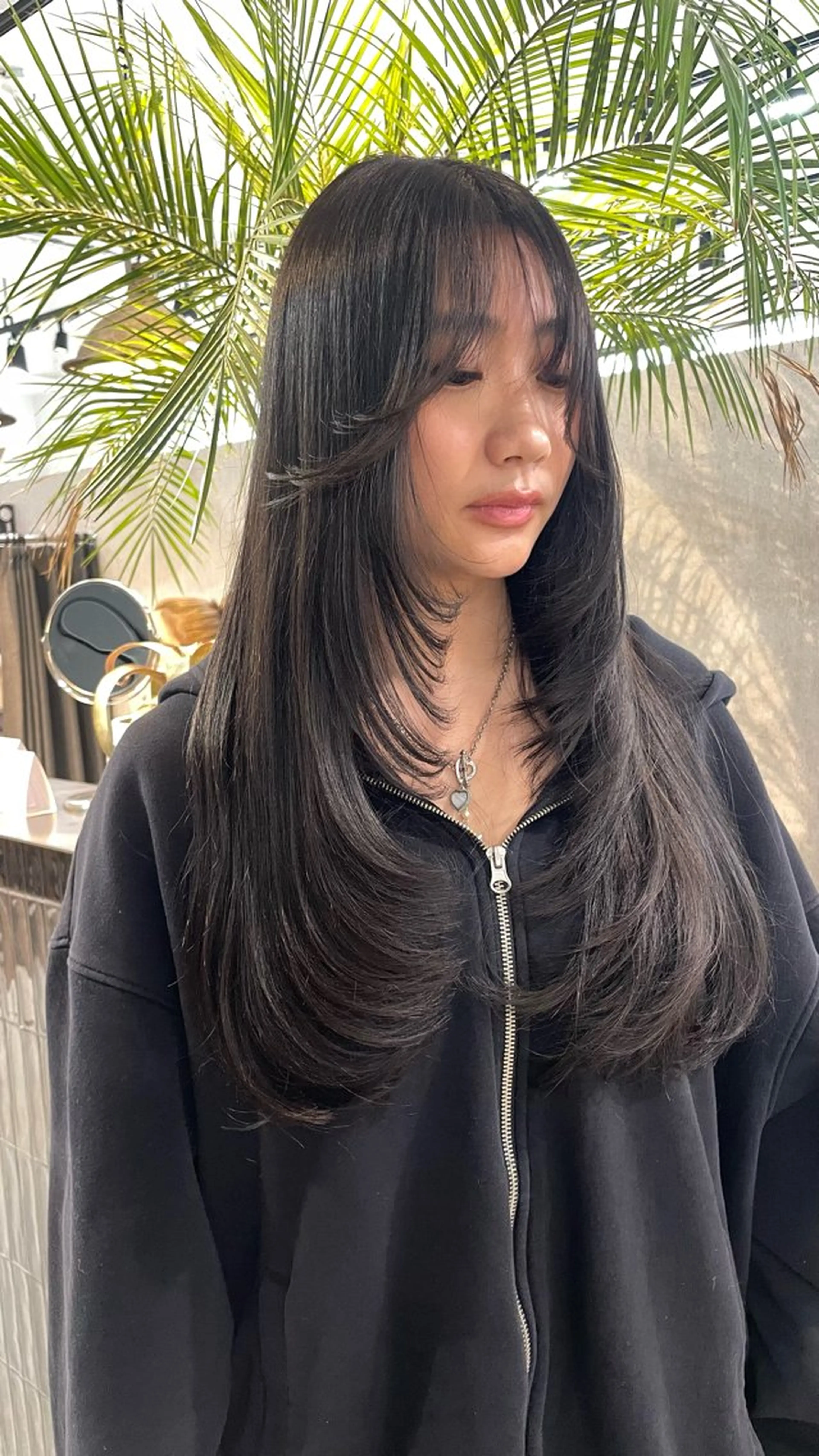 ロング レイヤーカット Merlyosaka 早川未来のヘアスタイル