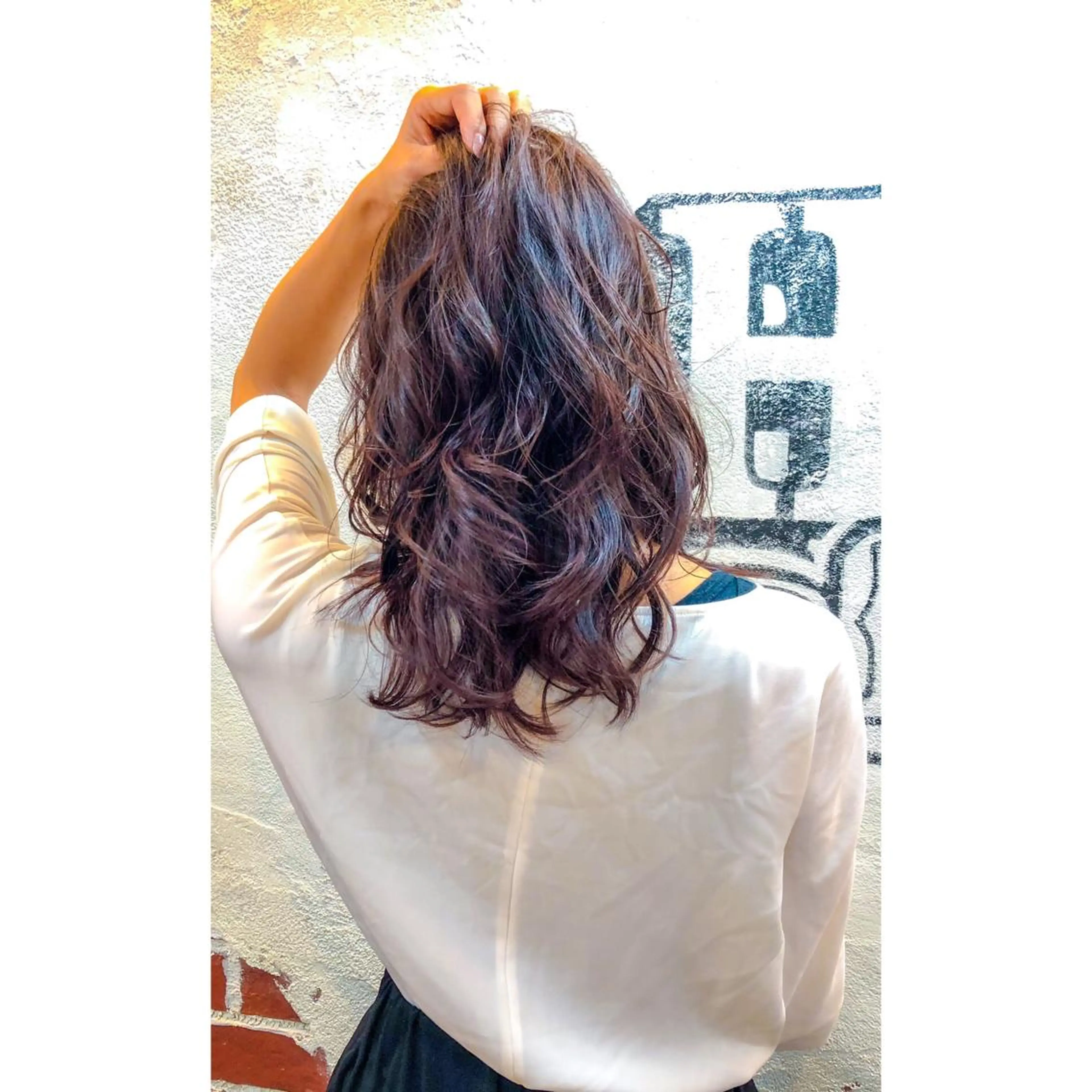ミディアム EIGHT plum TOKIOリミテッドのヘアスタイル