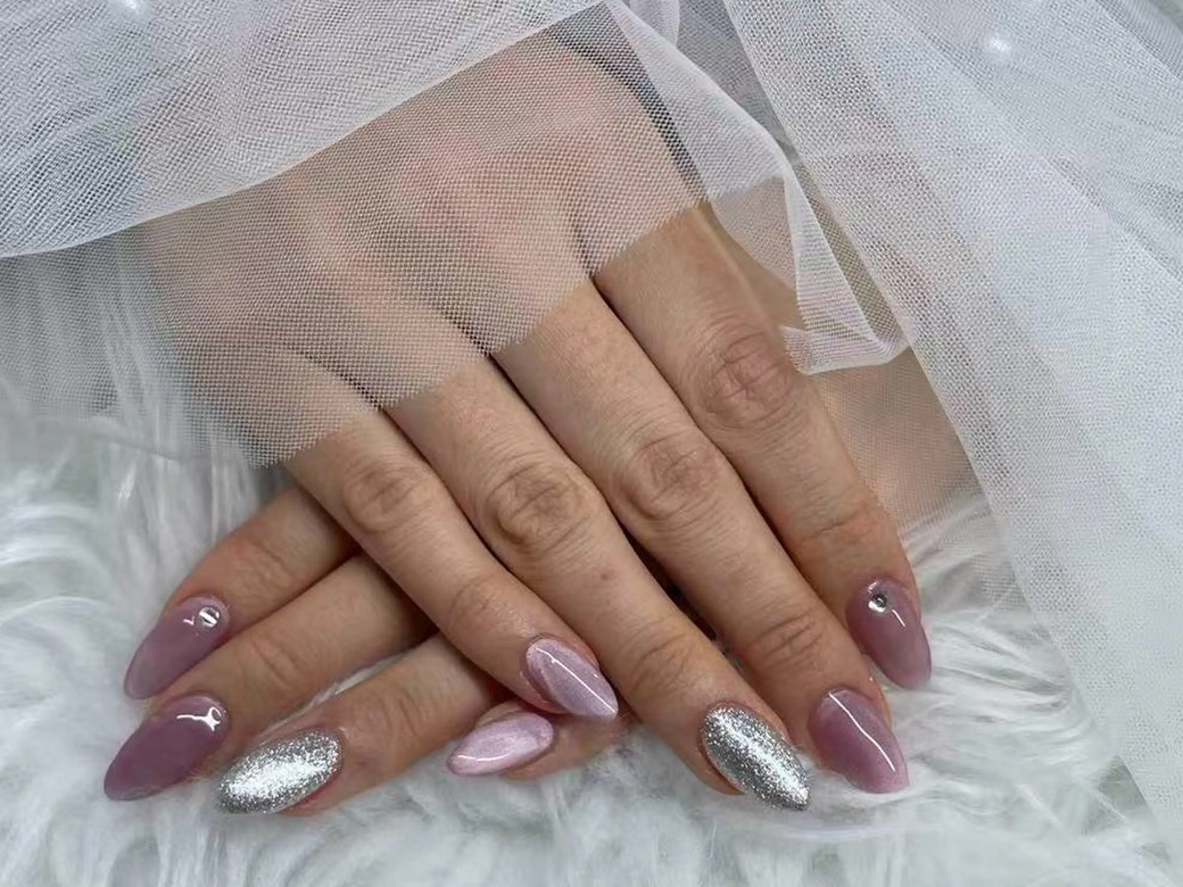 ネイル 🌈 Laule'aのネイルデザイン