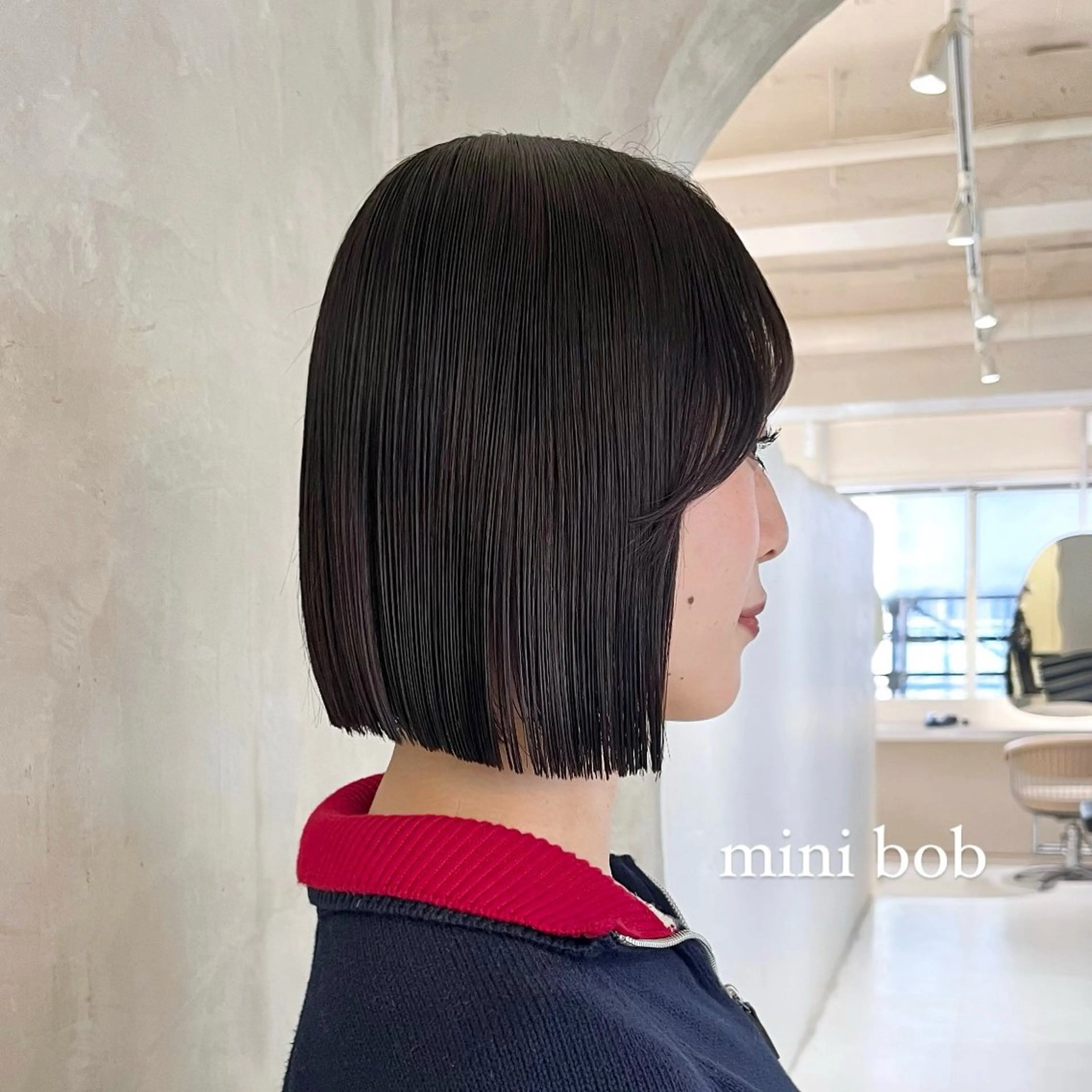 ミディアム カット トリートメント 切りっぱなしボブ/ 艶カラー/綾莉のヘアスタイル