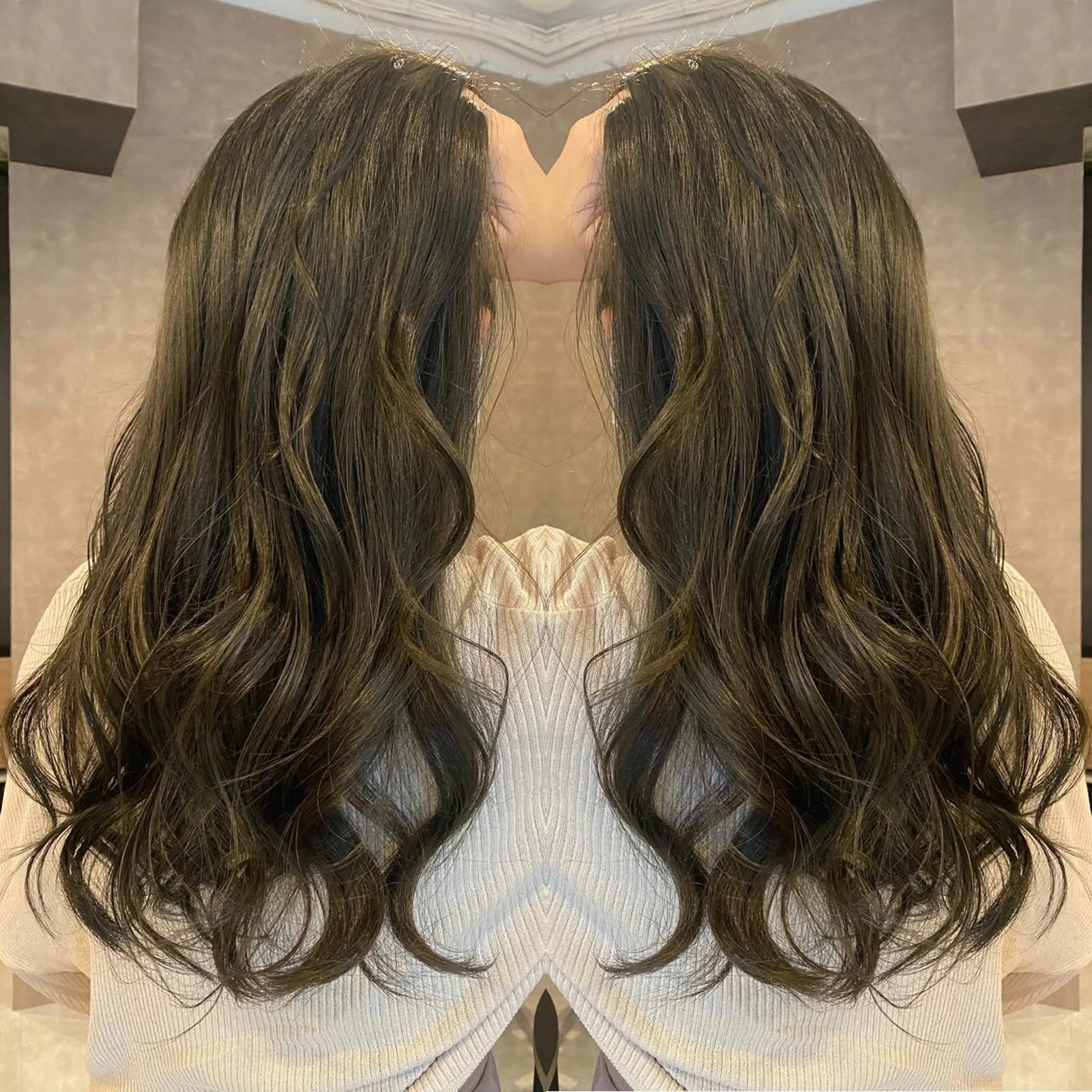 ロング カラー tocca 💜石田愛結💜のヘアスタイル