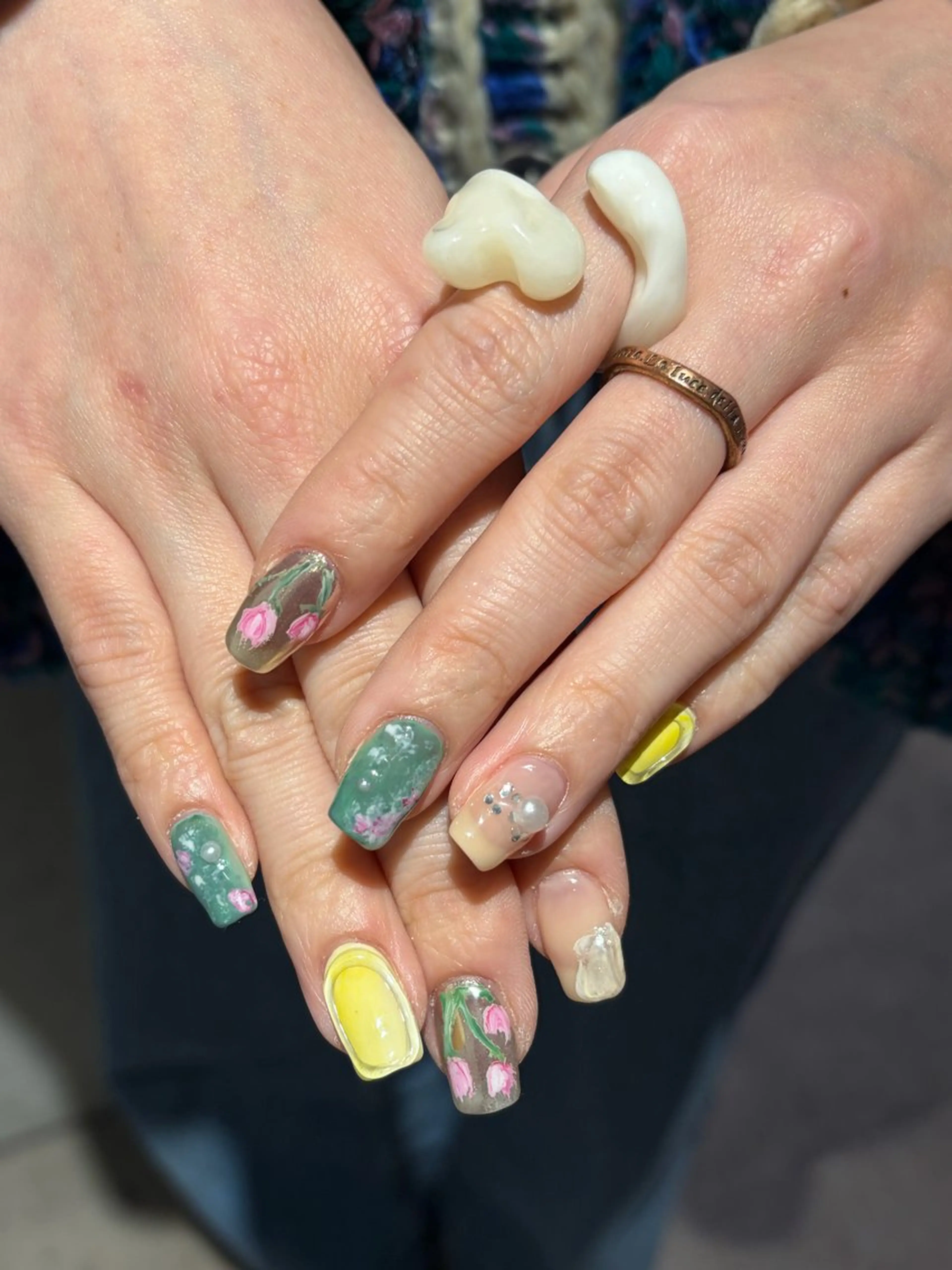 ネイル 春ネイル ハンドネイル ナチュラル透明感🌱 小山美樹子のヘアスタイル