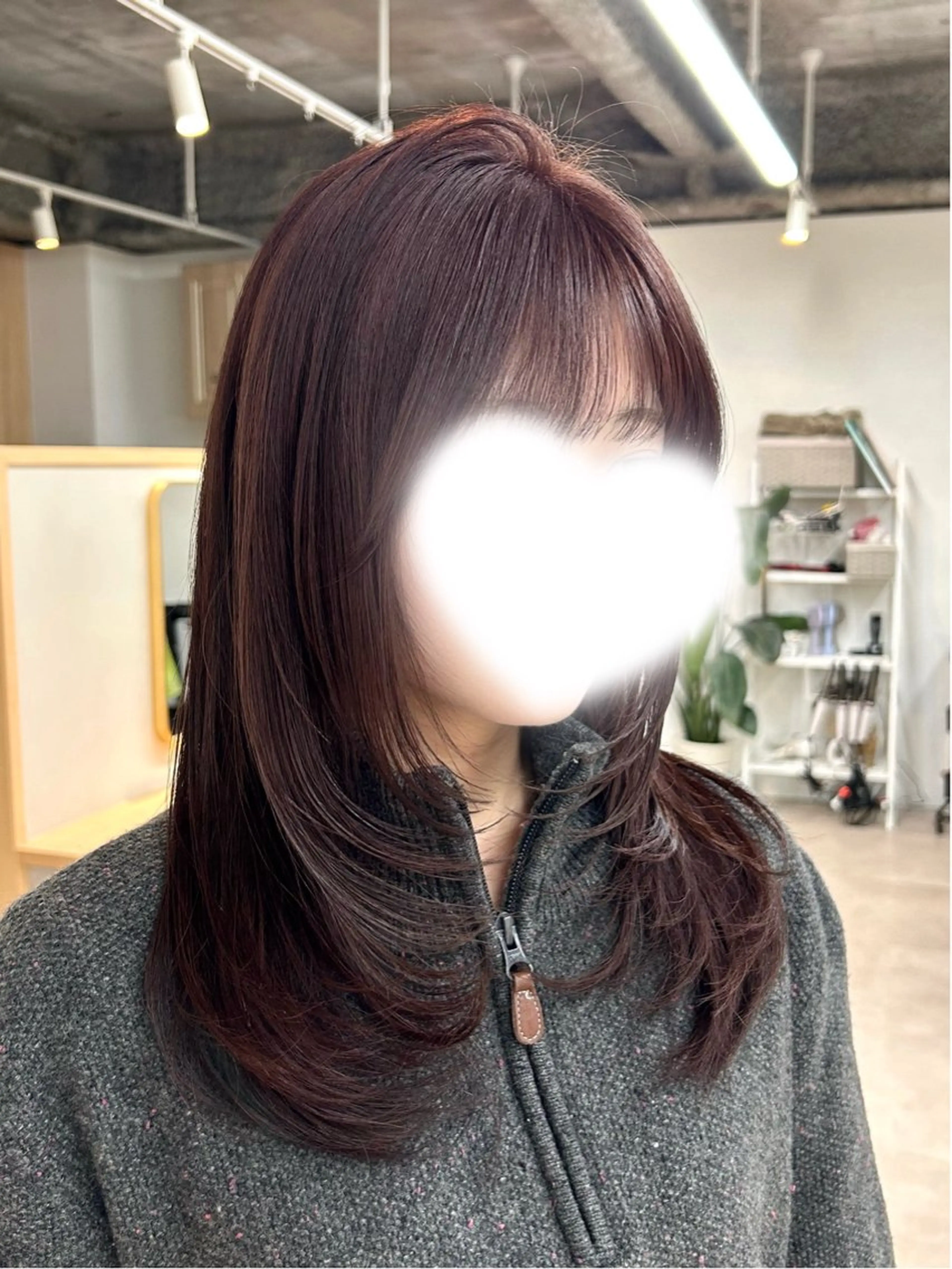 ミディアム カラー ブラウンカラー ラベンダーカラー ラベンダーブラウン 艶カラー/レイヤー/ ハイトーン/まなみのヘアスタイル