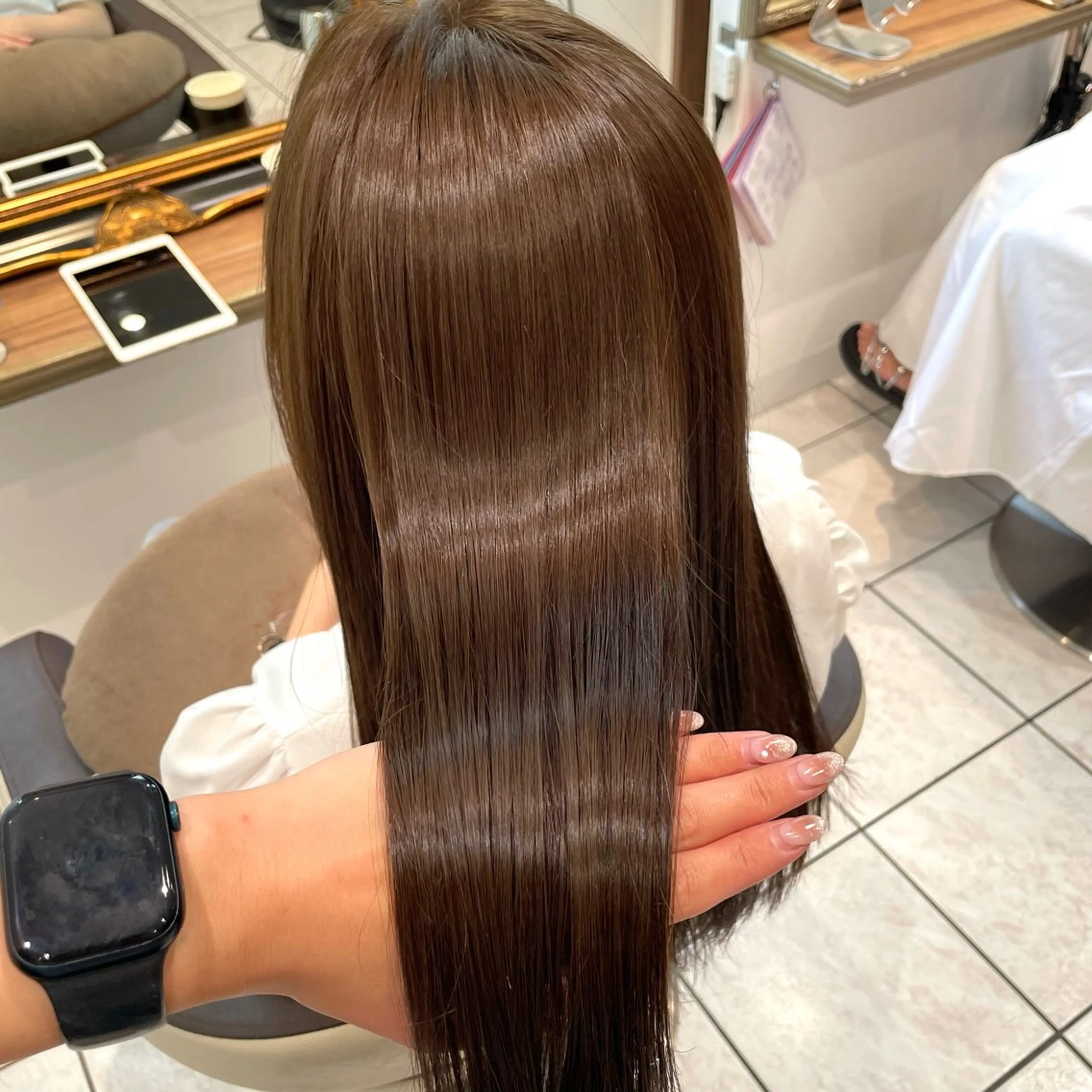 セミロング カラー パーマ ベージュカラー ブリーチ ブリーチなしカラー オリーブベージュ 髪質改善 カット ヘアカラー トリートメント 🦋髪質改善 今宮梨沙🦋のヘアスタイル