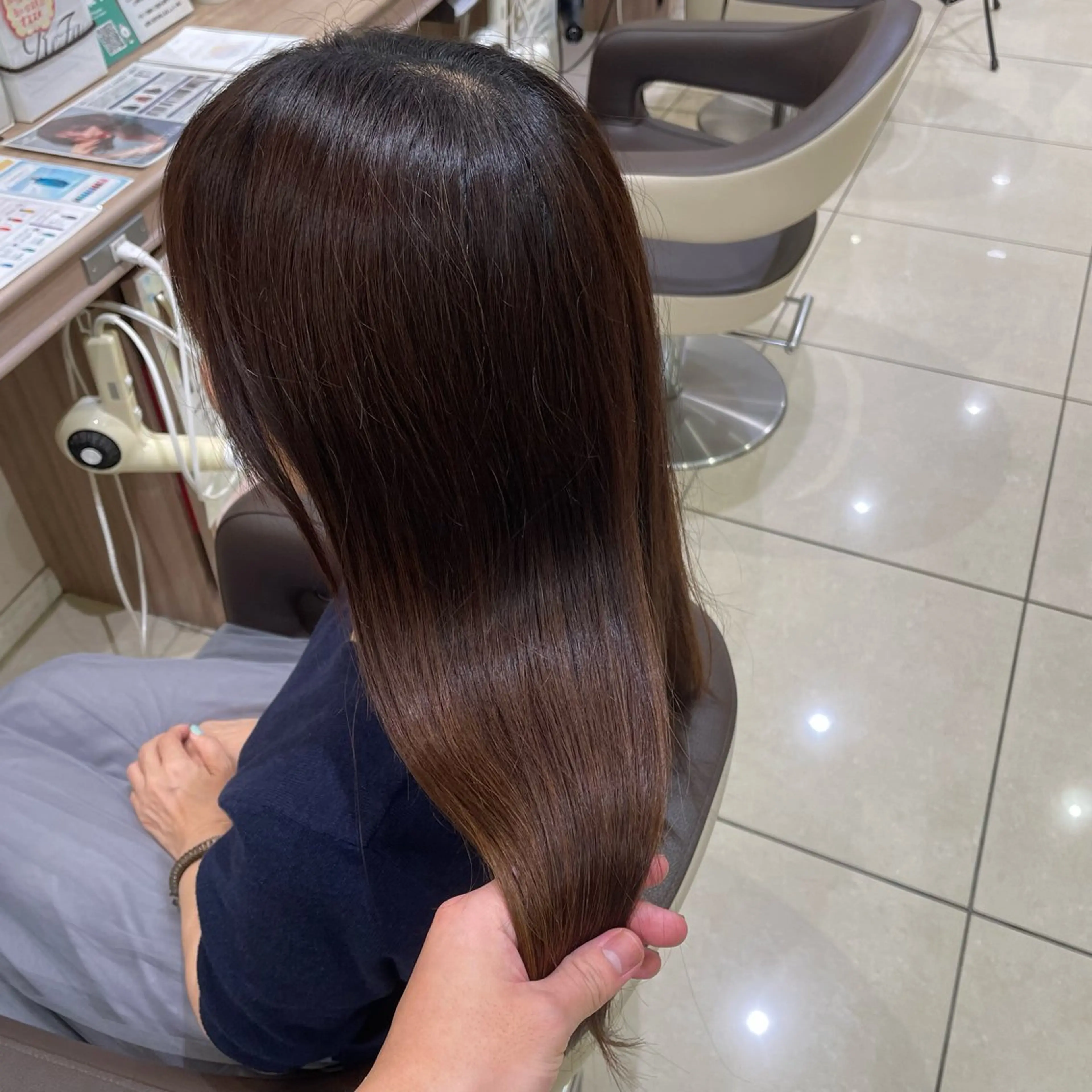 ロング 縮毛矯正 比嘉 龍佑のヘアスタイル