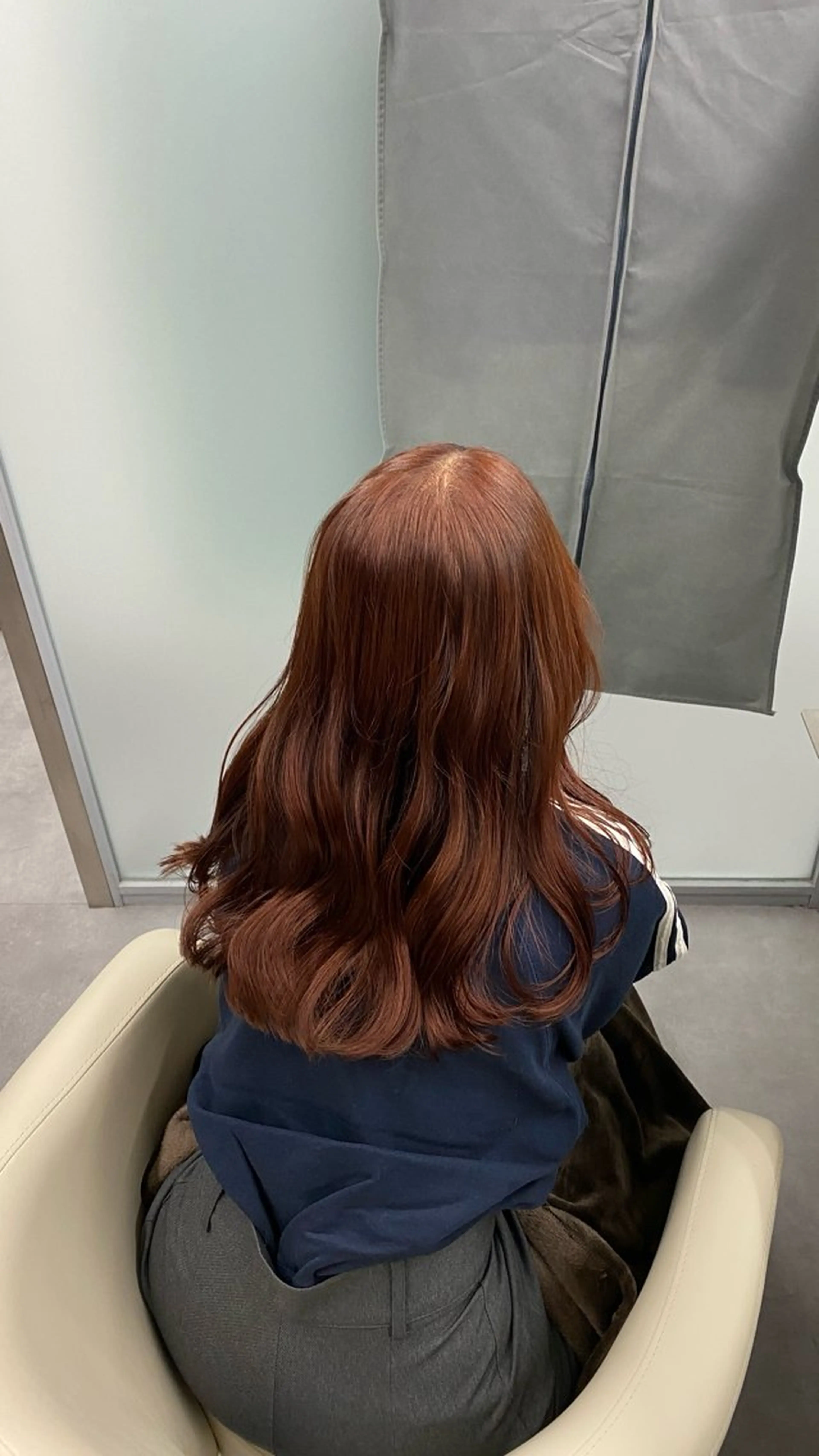 セミロング カラー オレンジ 江坂トレンド韓国風 髪質改善shinoのヘアスタイル