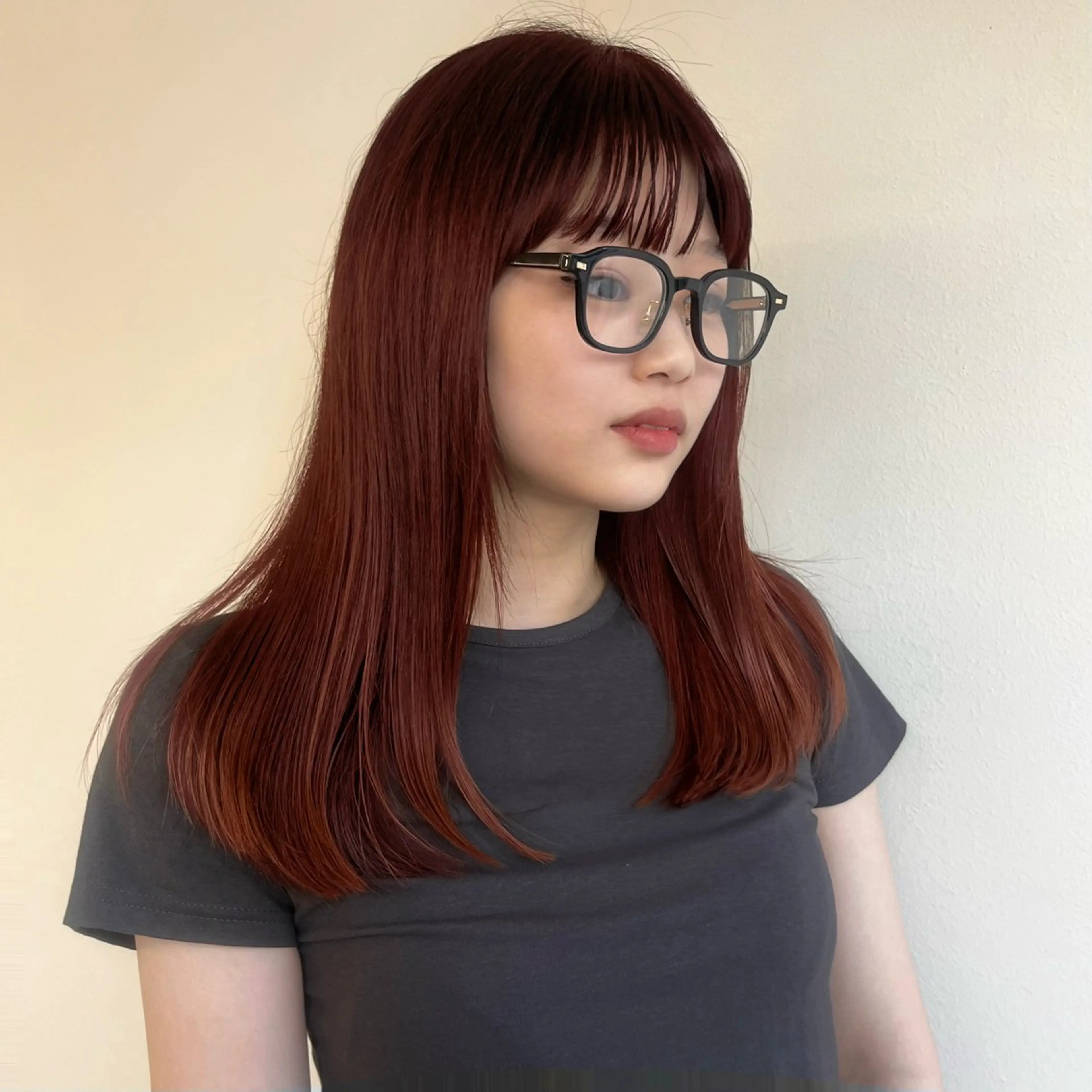 ミディアム オレンジブラウン 顔周りカット レイヤーカット トリートメント Minami Yuiのヘアスタイル