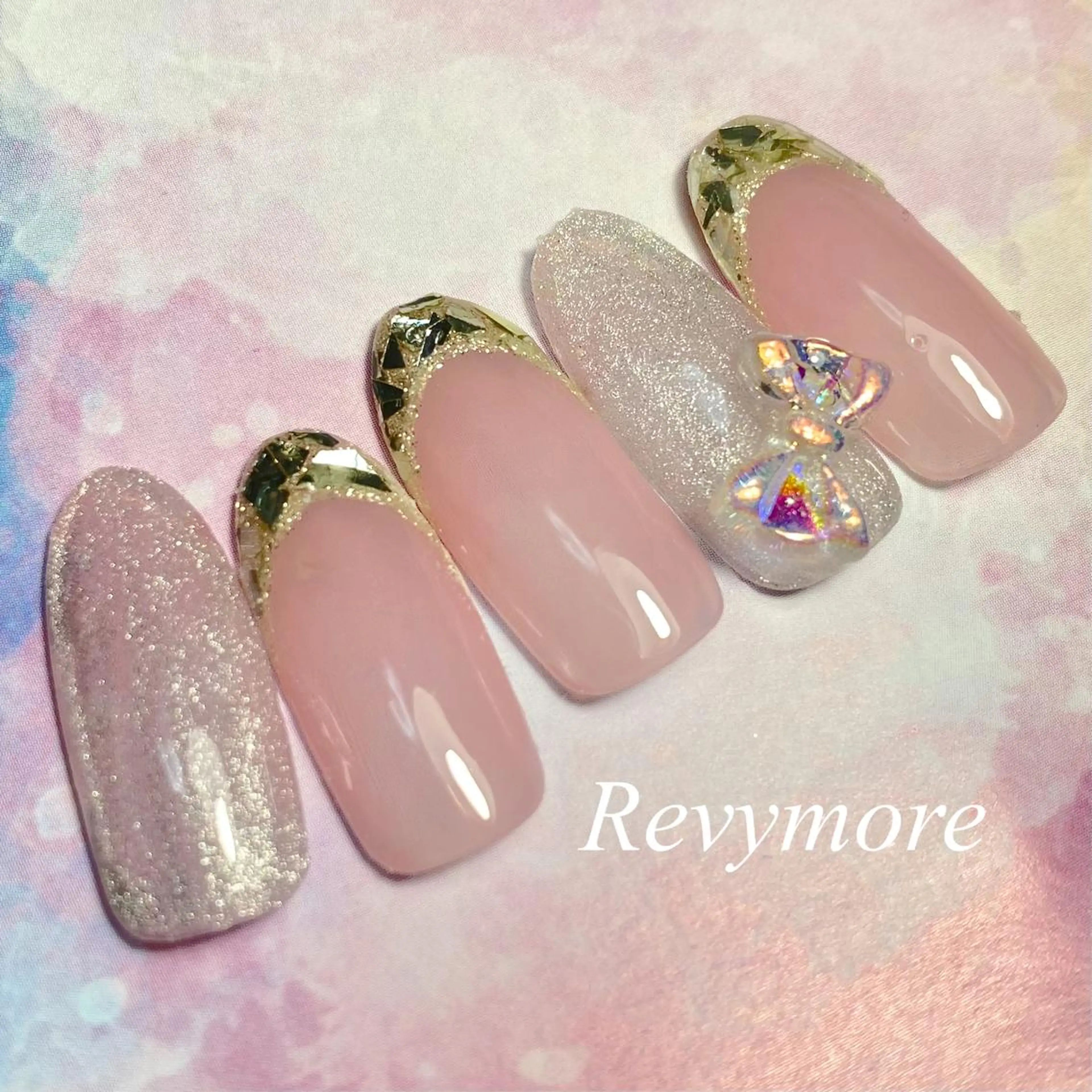 ミディアム ネイル フレンチネイル ジェルネイル ガラスフレンチ マグネットネイル ニュアンスネイル nail salon Revymoreのネイルデザイン