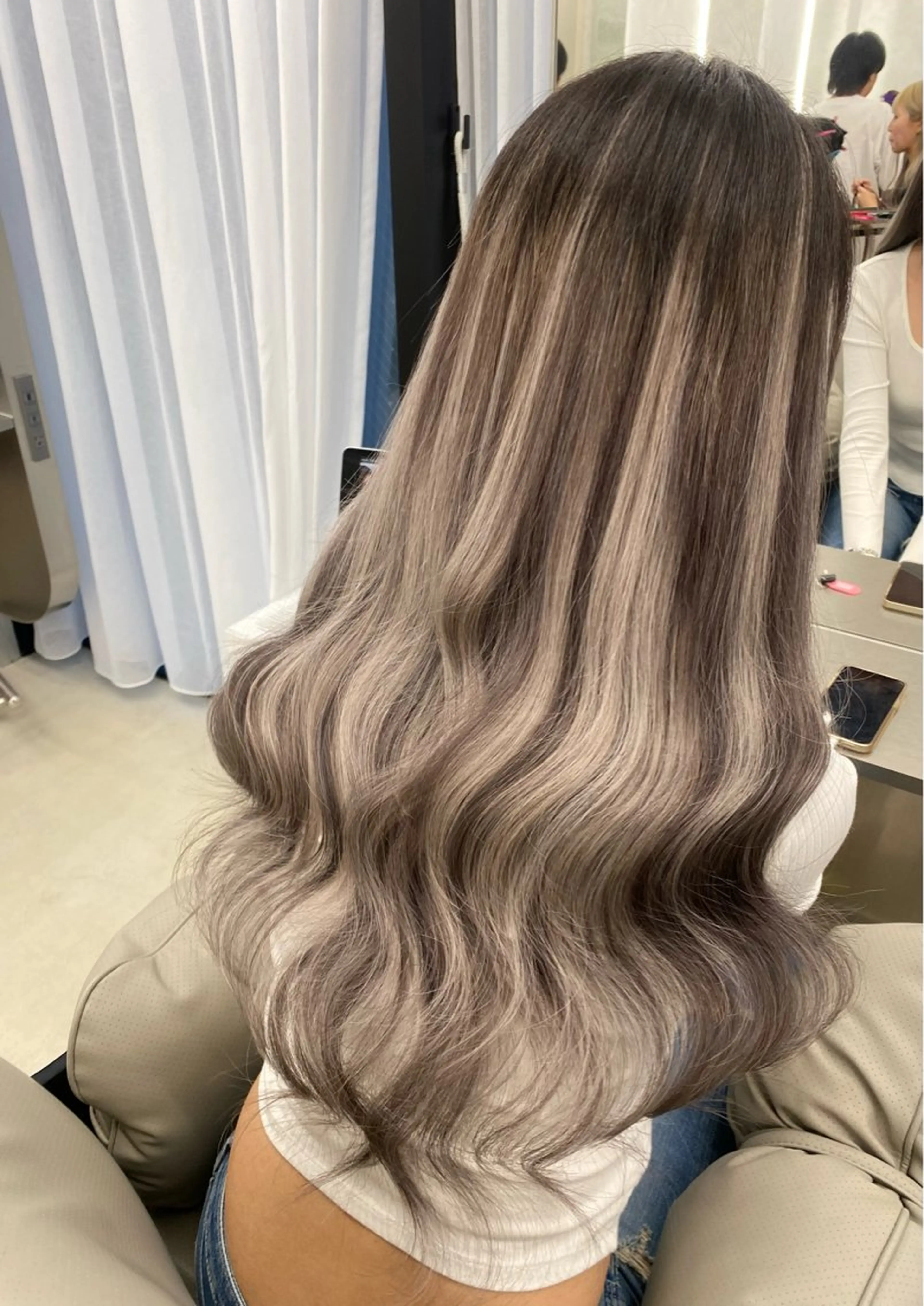 ロング エクステ レイヤーカット HIMARI/栄 Roverのヘアスタイル