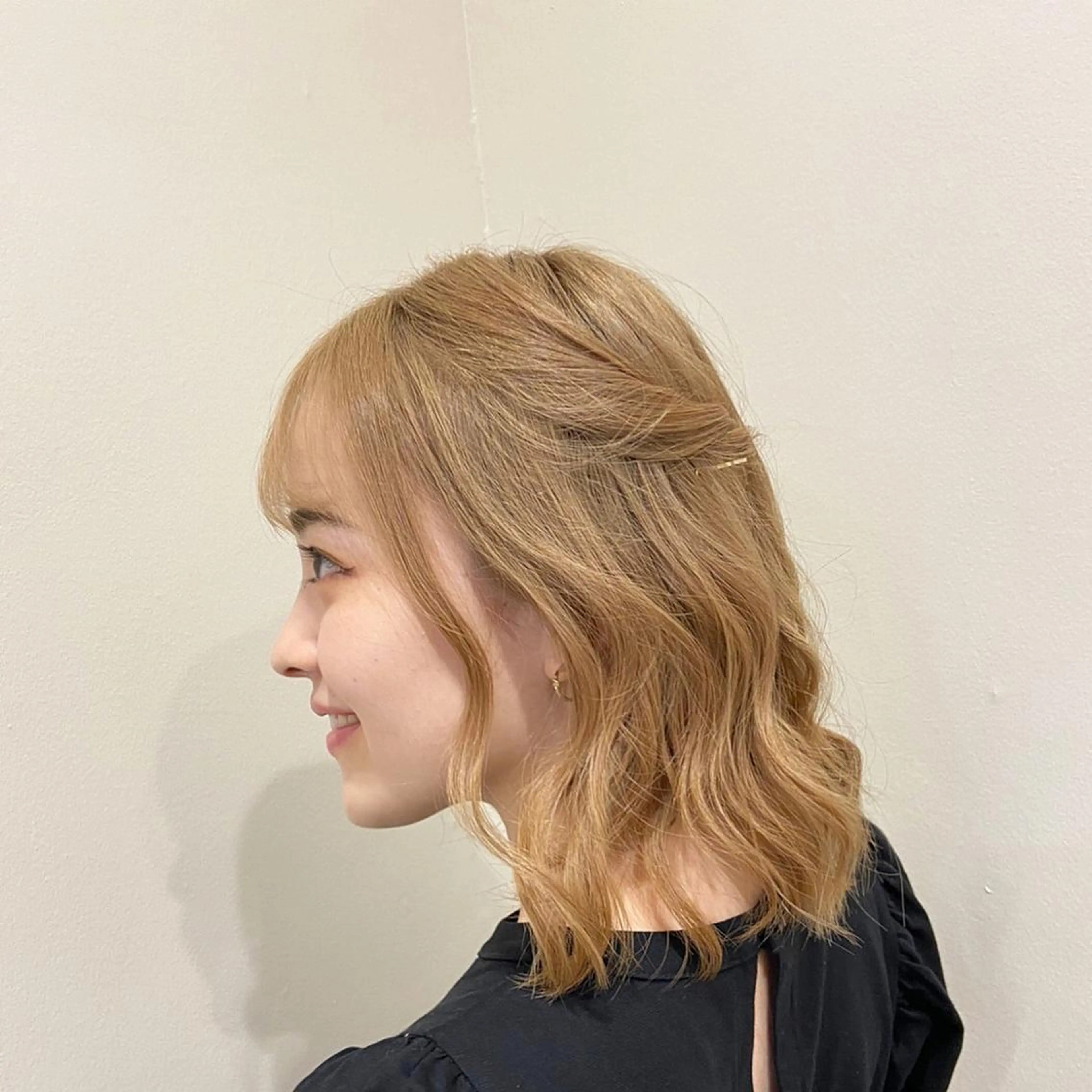 ミディアム ヘアアレンジ ヘアセット ワタナベ リリコのヘアスタイル