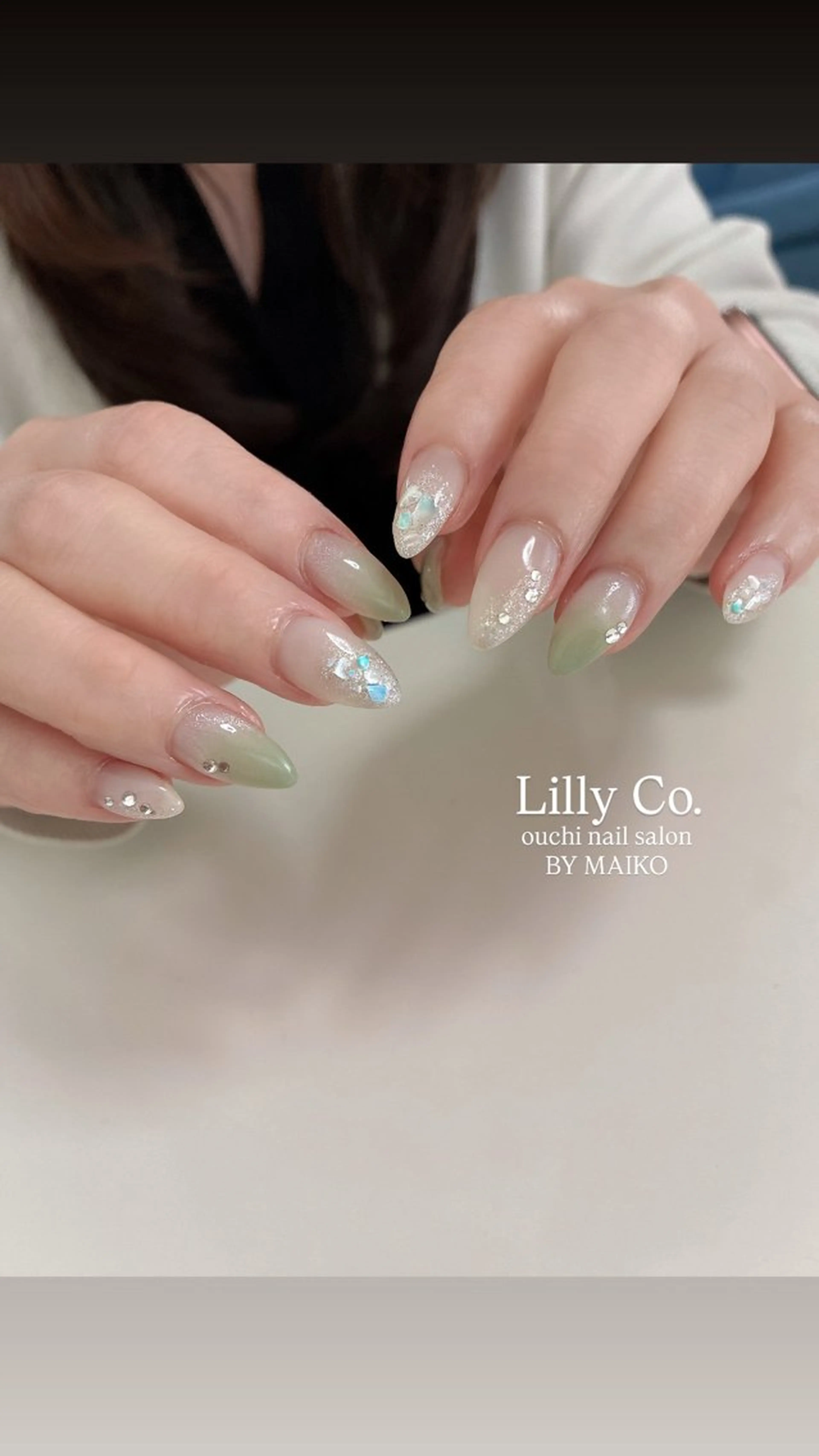 ネイル グリーン 春ネイル ハンドネイル ハンドケア Lilly Co.のネイルデザイン