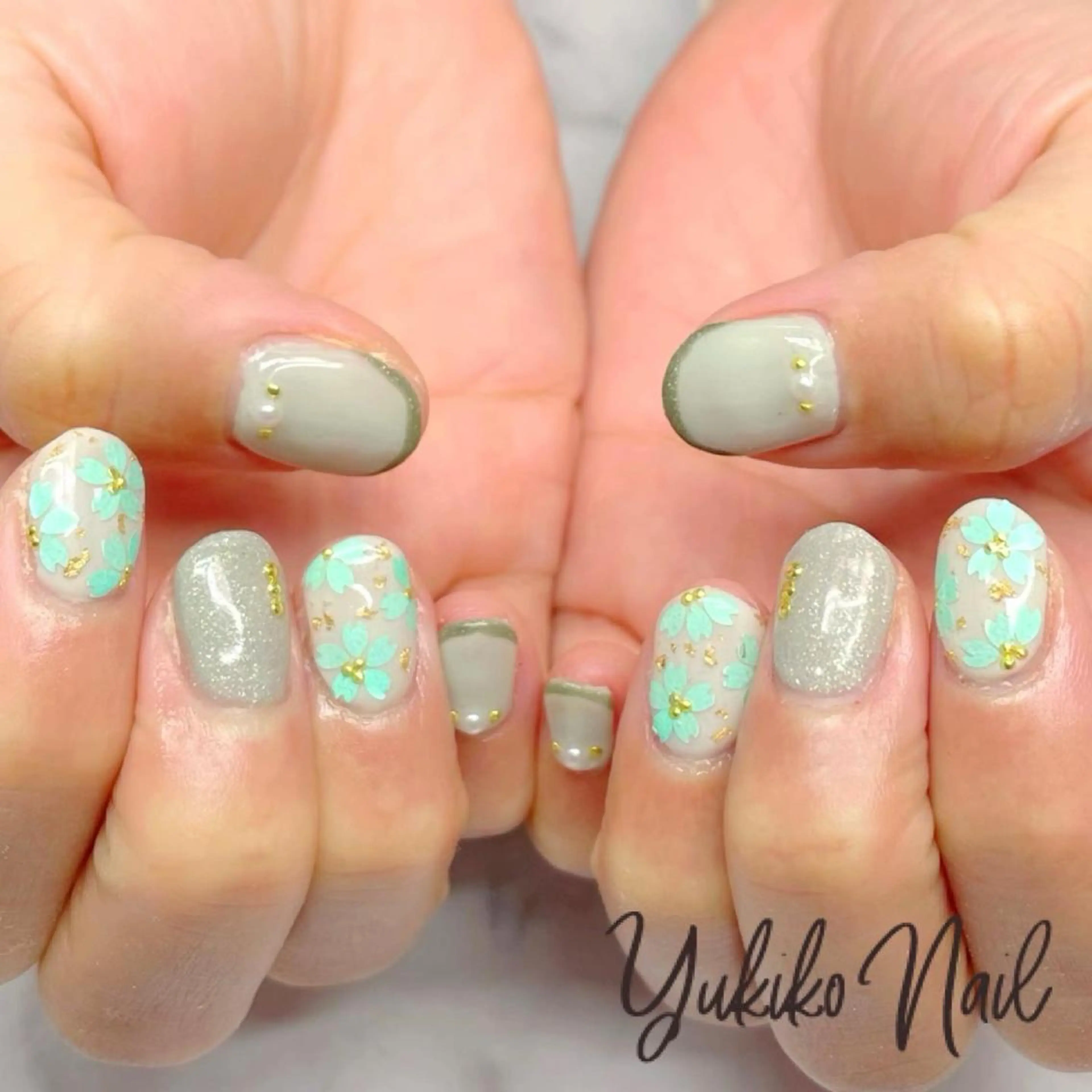 ネイル 桜ネイル フラワーネイル ホログラムネイル ハンドネイル ユキコ ネイルのネイルデザイン