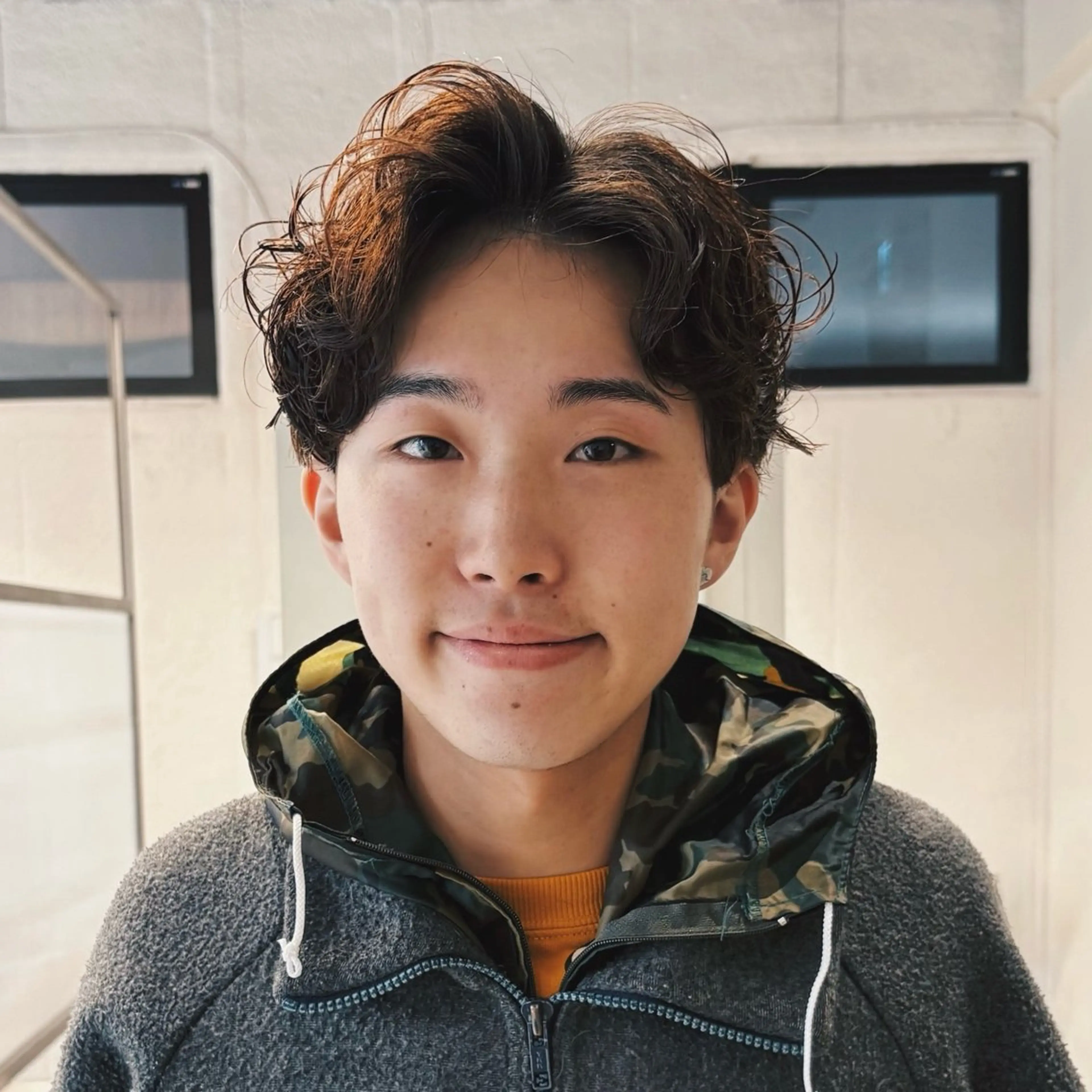 ショート パーマ メンズ メンズパーマ カット ヘアカラー メンズ特化美容師 サノヤマトのヘアスタイル