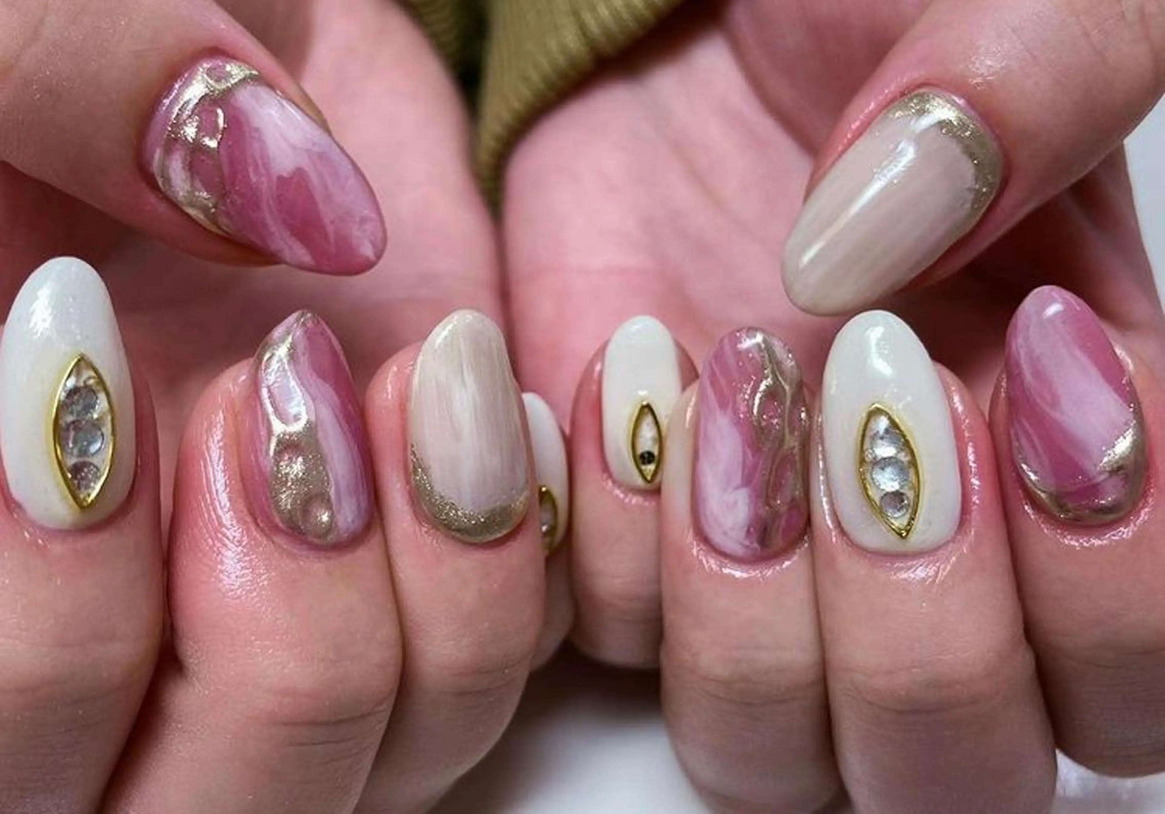 ネイル アートネイル 長さ出し ジェルネイル 韓国ネイル マグネットネイル ハンドネイル Nail&eye Belire 新宿のネイルデザイン