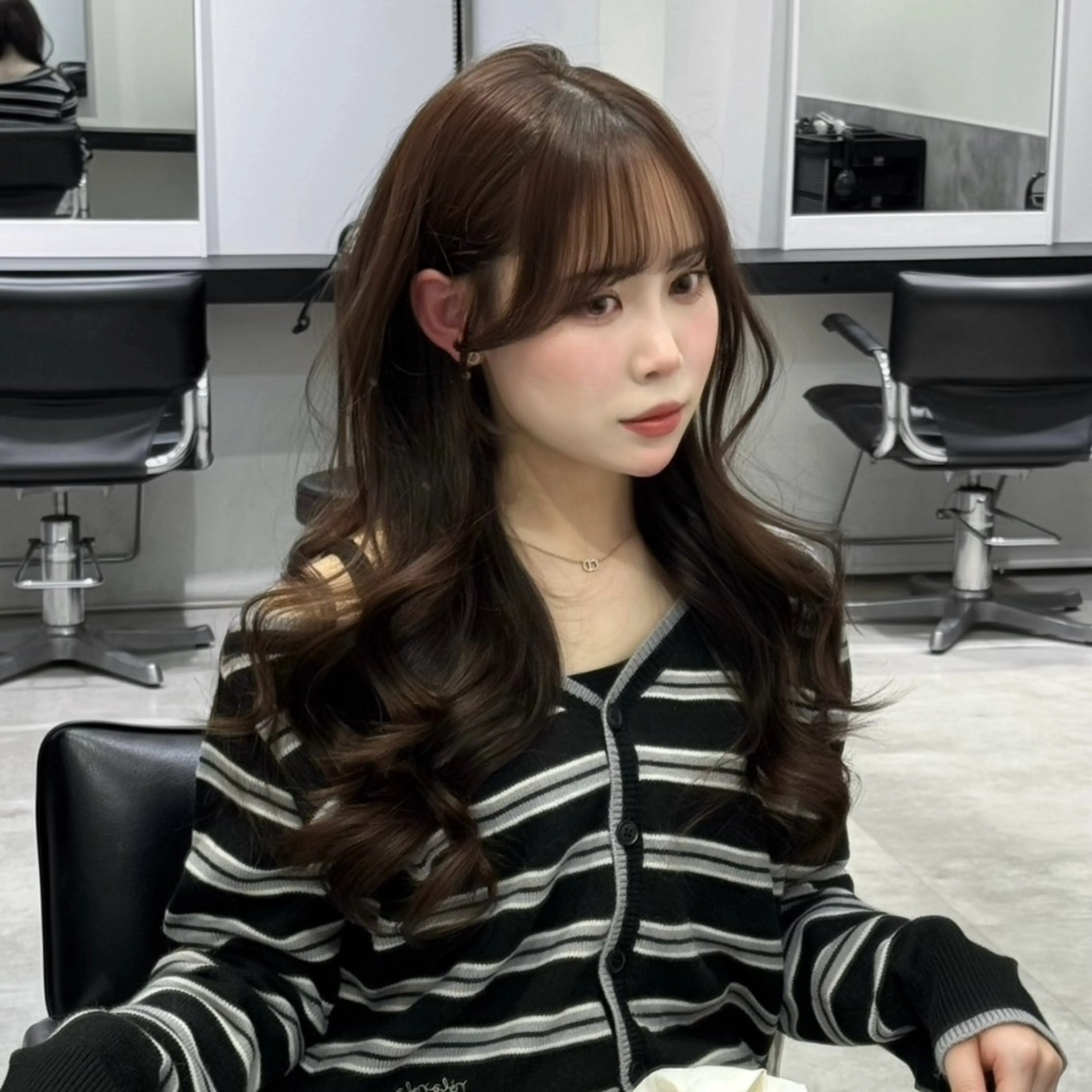 ロング カラー 顔周りカット レイヤーカット 小顔カット カット ヘアカラー トリートメント 韓国系支持率No.1 レイヤー特化/きょうのヘアスタイル