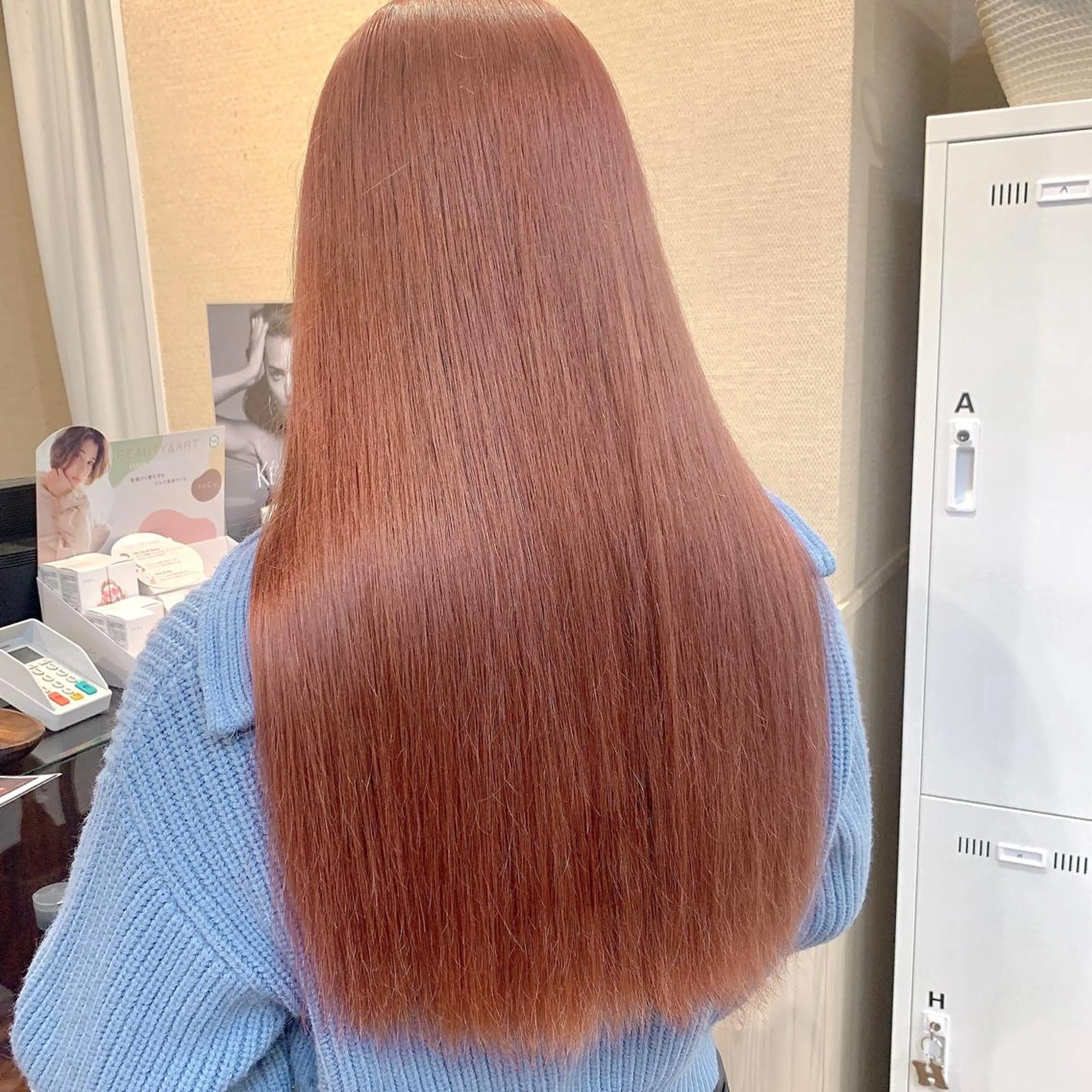 ロング カラー NUMBER_ ユイナのヘアスタイル