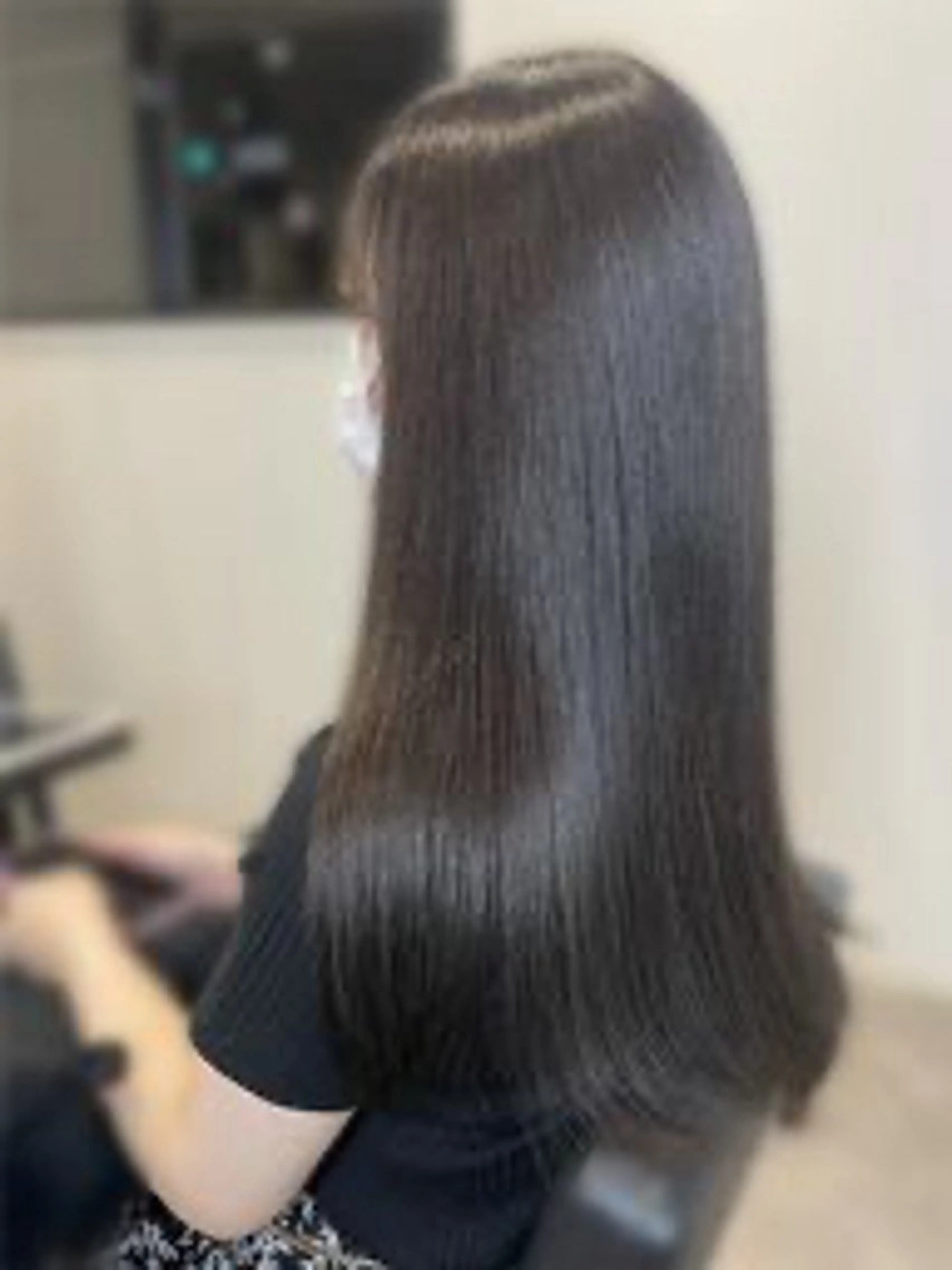 ロング 中川 遥のヘアスタイル