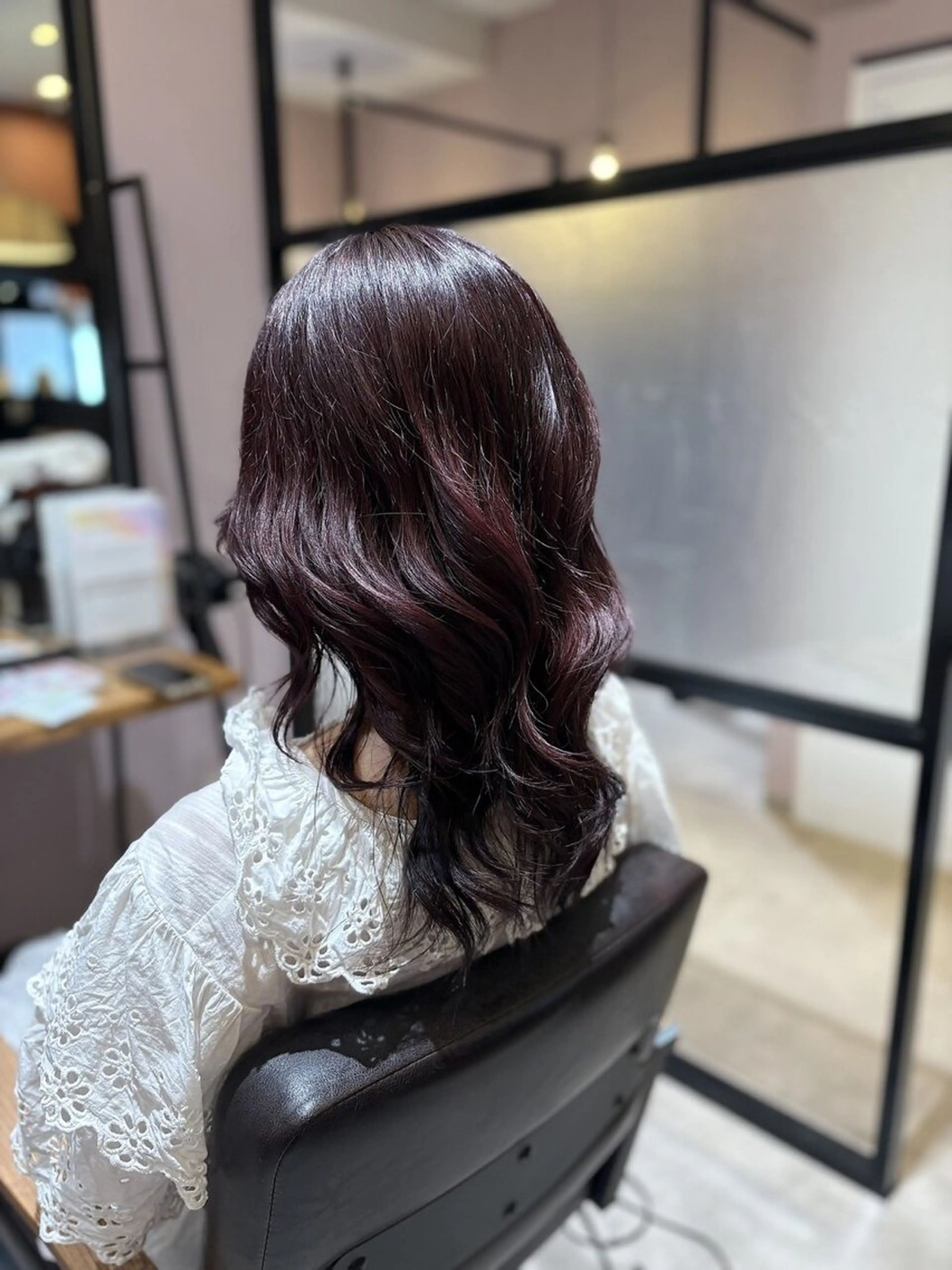 カラー 西原 愛紗のヘアスタイル