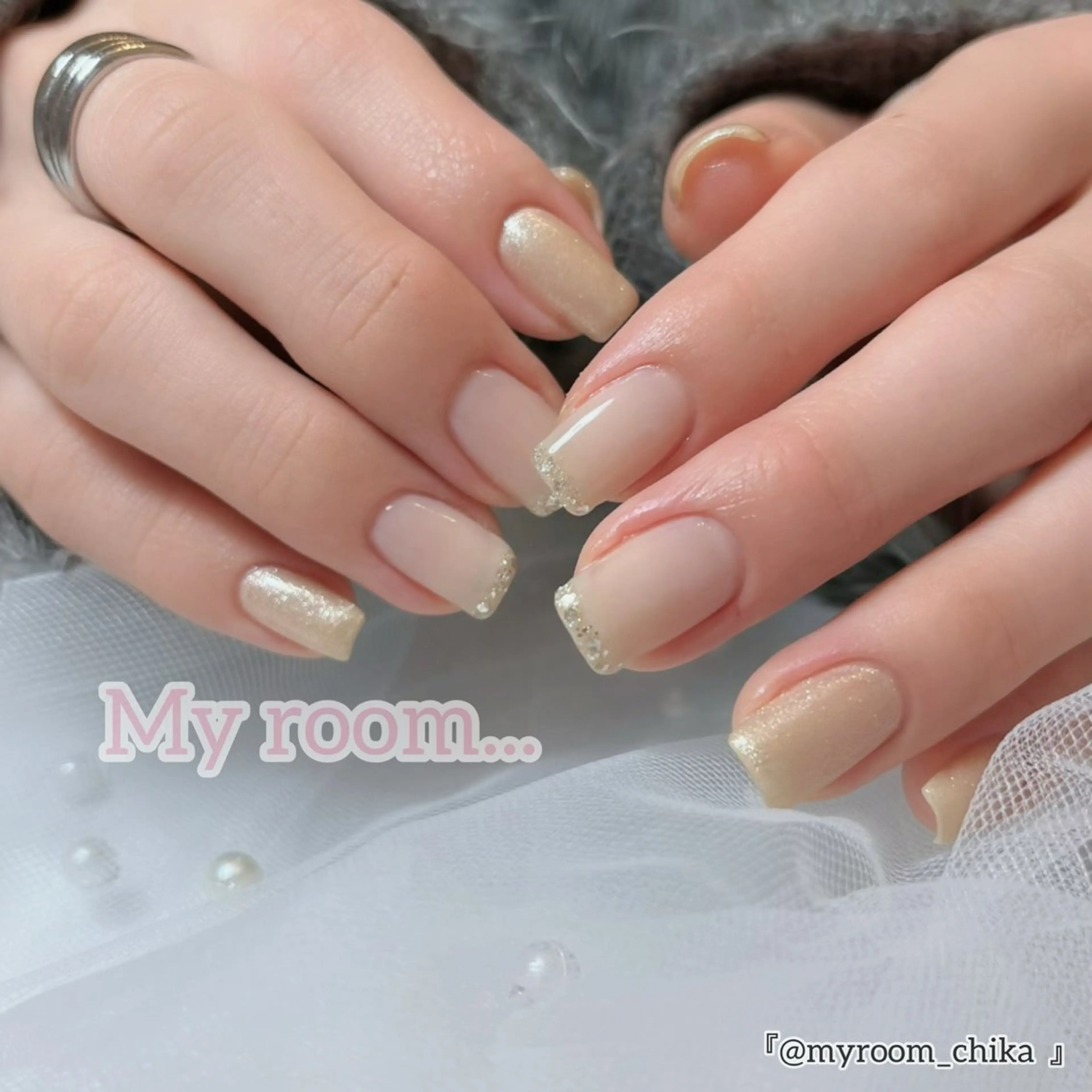 ネイル ラメ(グリッター) ワンカラーネイル シンプルネイル Amua.facial salon所属・ネイル・ハーブ Amua.新宿御苑のエステ・リラクイメージ