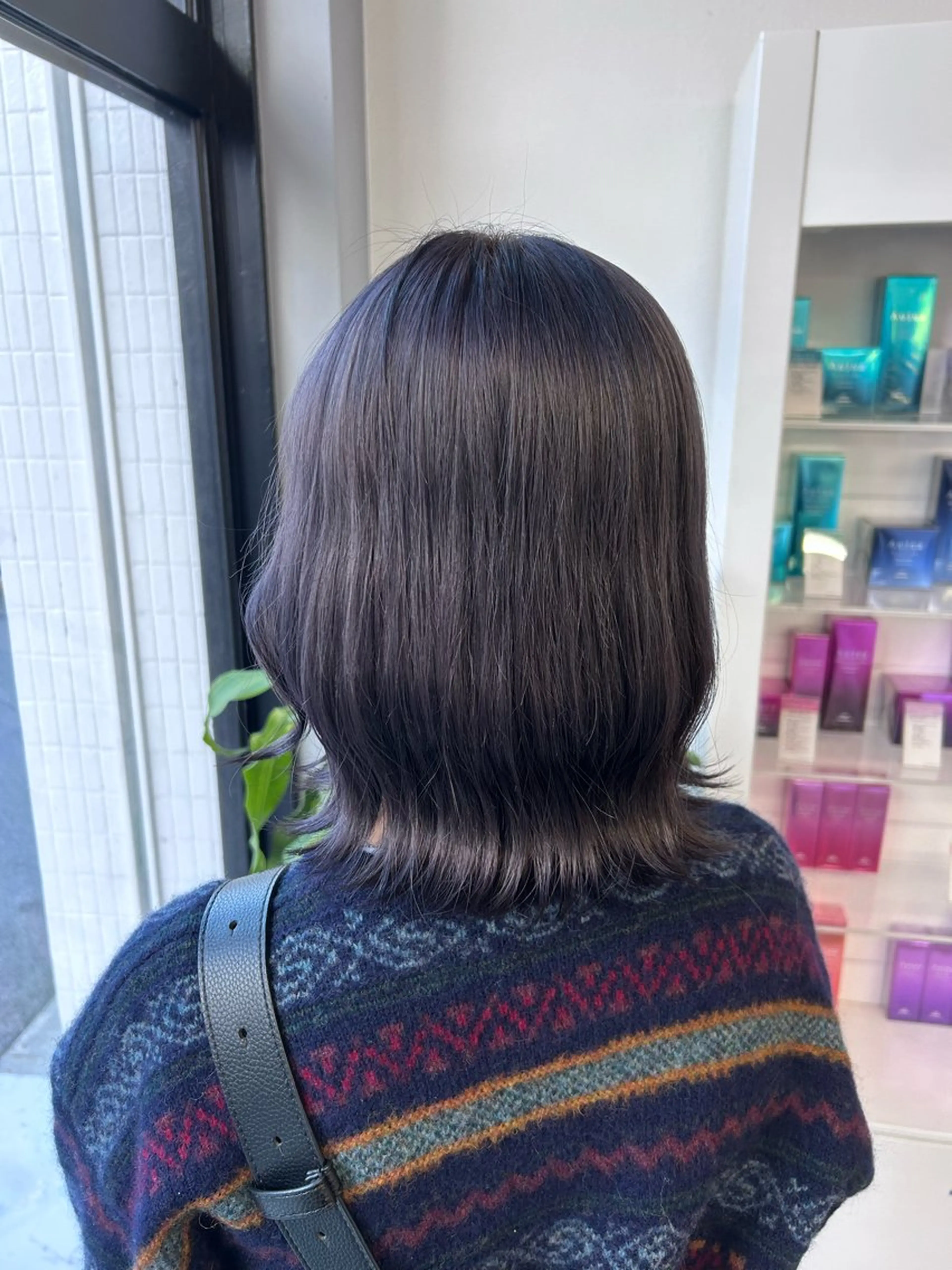 ミディアム カラー ブリーチ ラベンダーカラー シルバー ヘアカラー トリートメント sol. ayakaのヘアスタイル