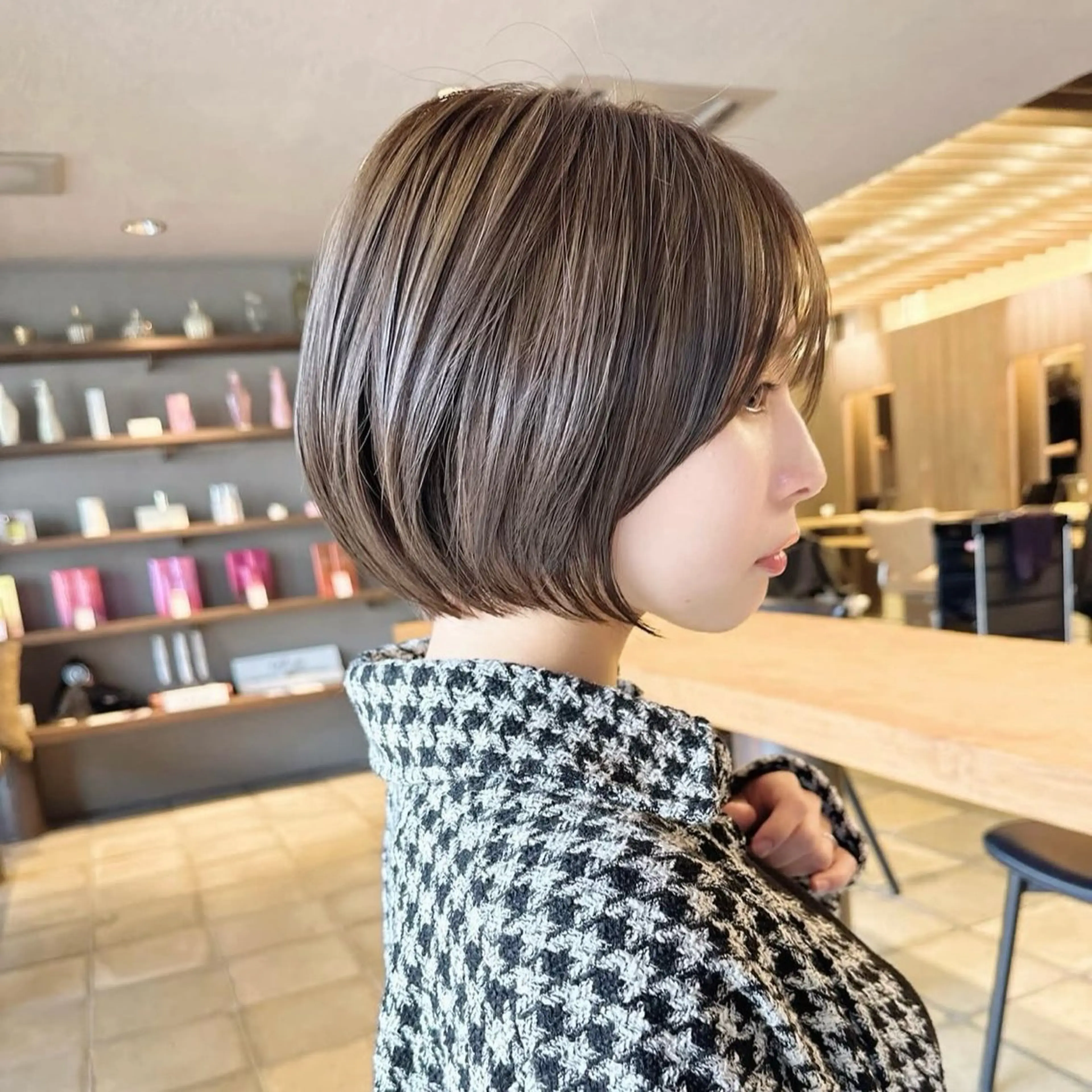 ショート カラー ベージュカラー ショートヘア 透明感カラー/艶髪/ 縮毛矯正/たくまのヘアスタイル