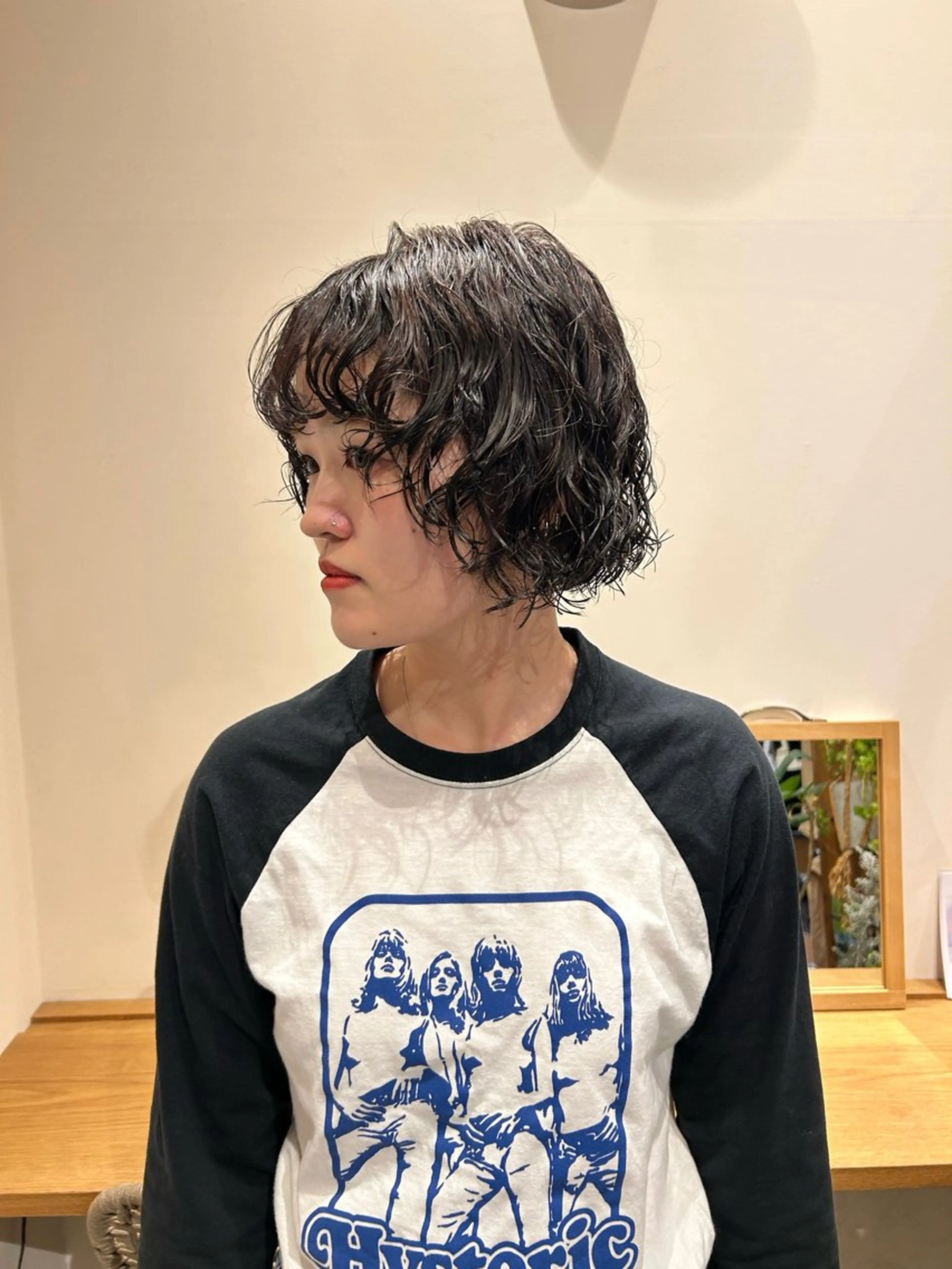 ミディアム パーマ カット パーマ トリートメント ENIF ツキのヘアスタイル