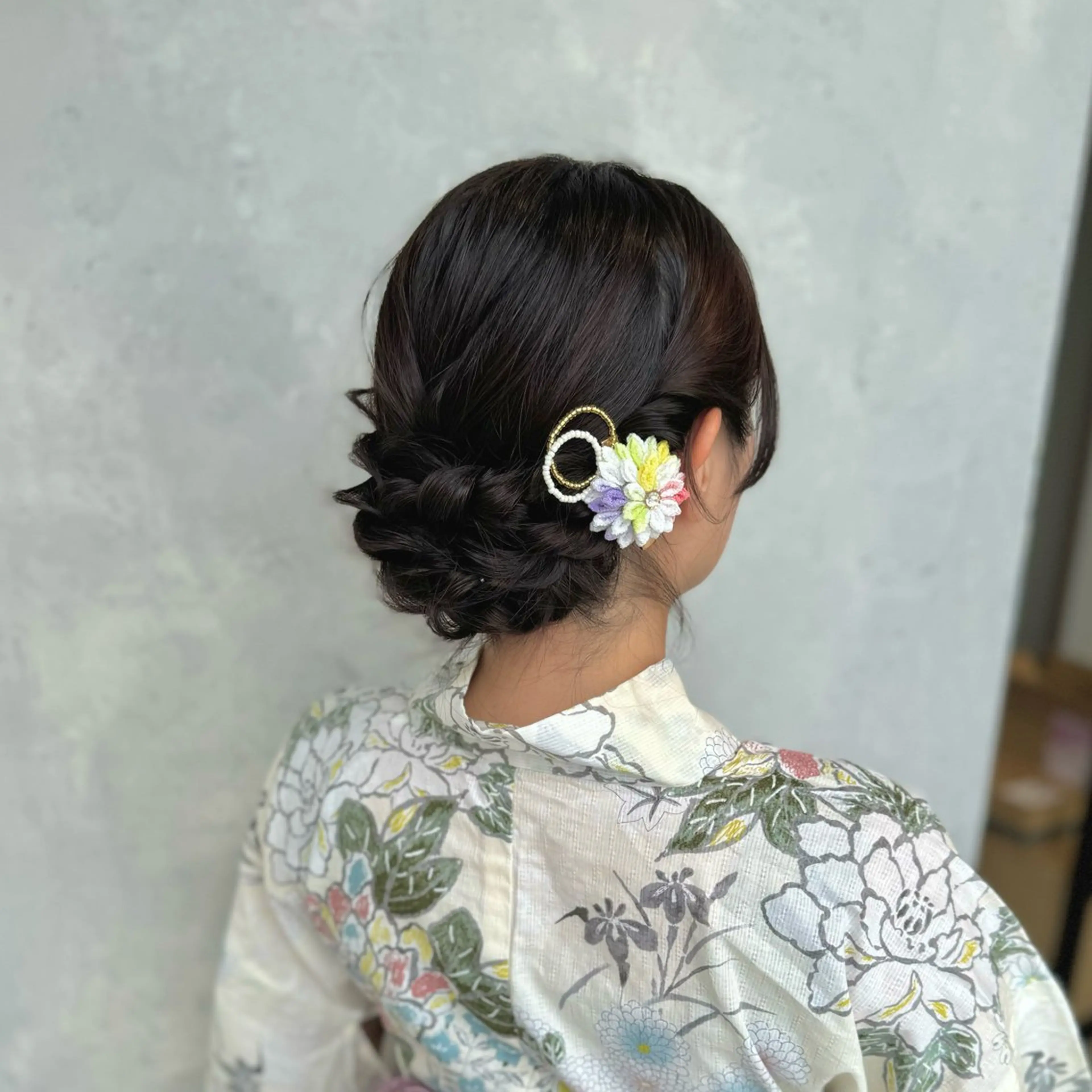 ヘアアレンジ 髪飾り 浴衣 ヘアセット レイヤーカット✂︎池 袋個室サロンkumaのヘアスタイル