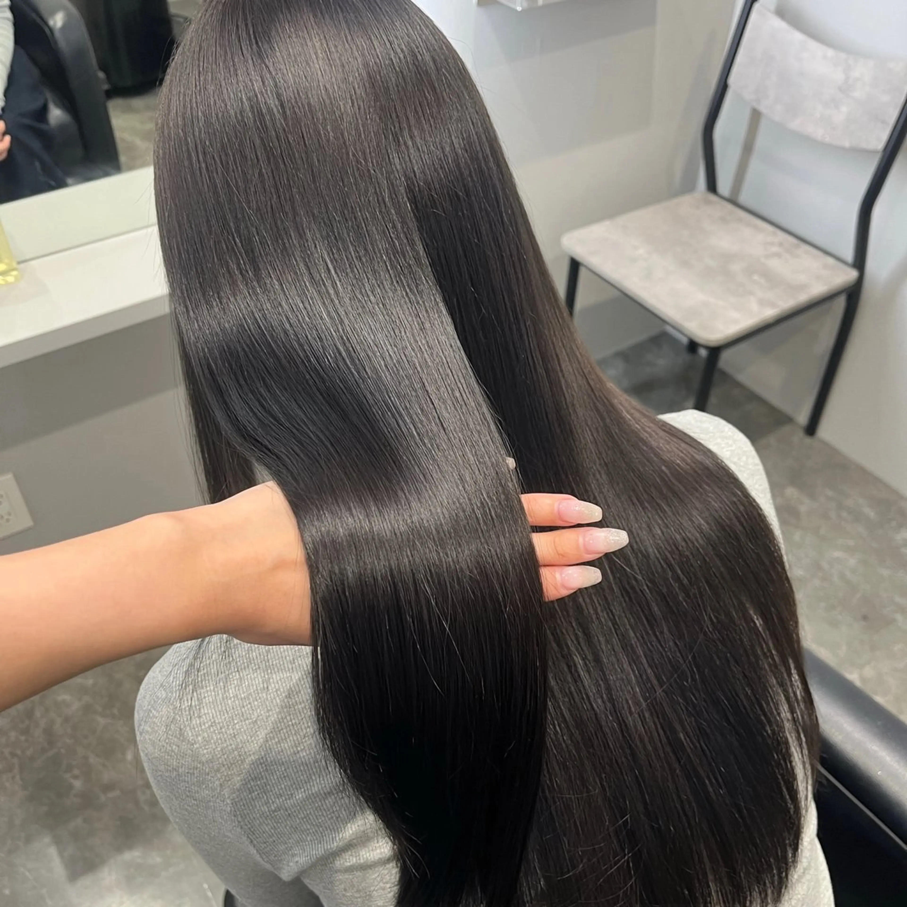 【💎髪質改善💎】カット+艶カラー+水素髪質改善トリートメント 13,200円の写真