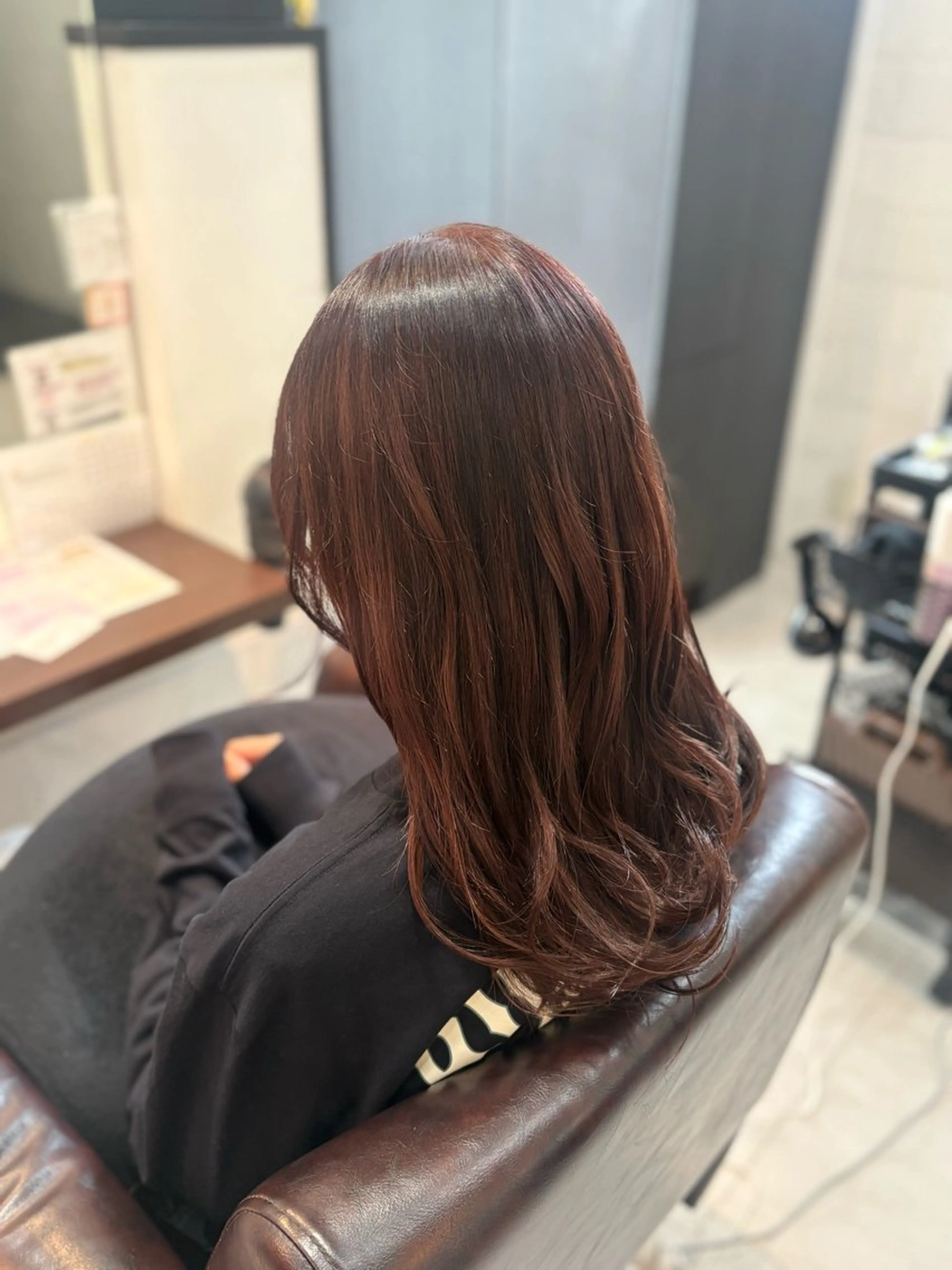 ロング カラー ベージュカラー ピンクカラー ピンクベージュ AIRI /  eachのヘアスタイル