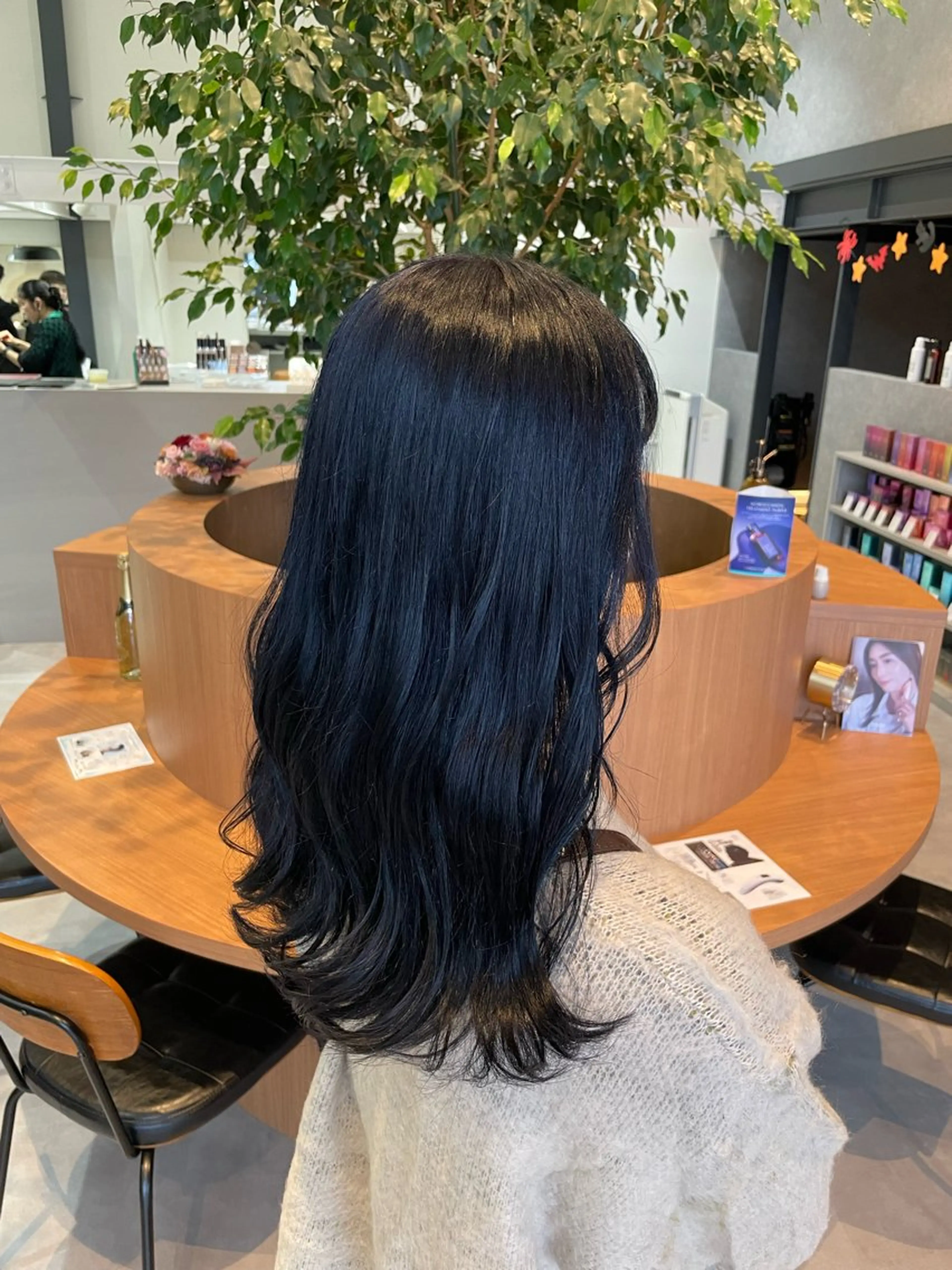 ケアブリーチ＋カラー＋Aujuaトリートメントの写真