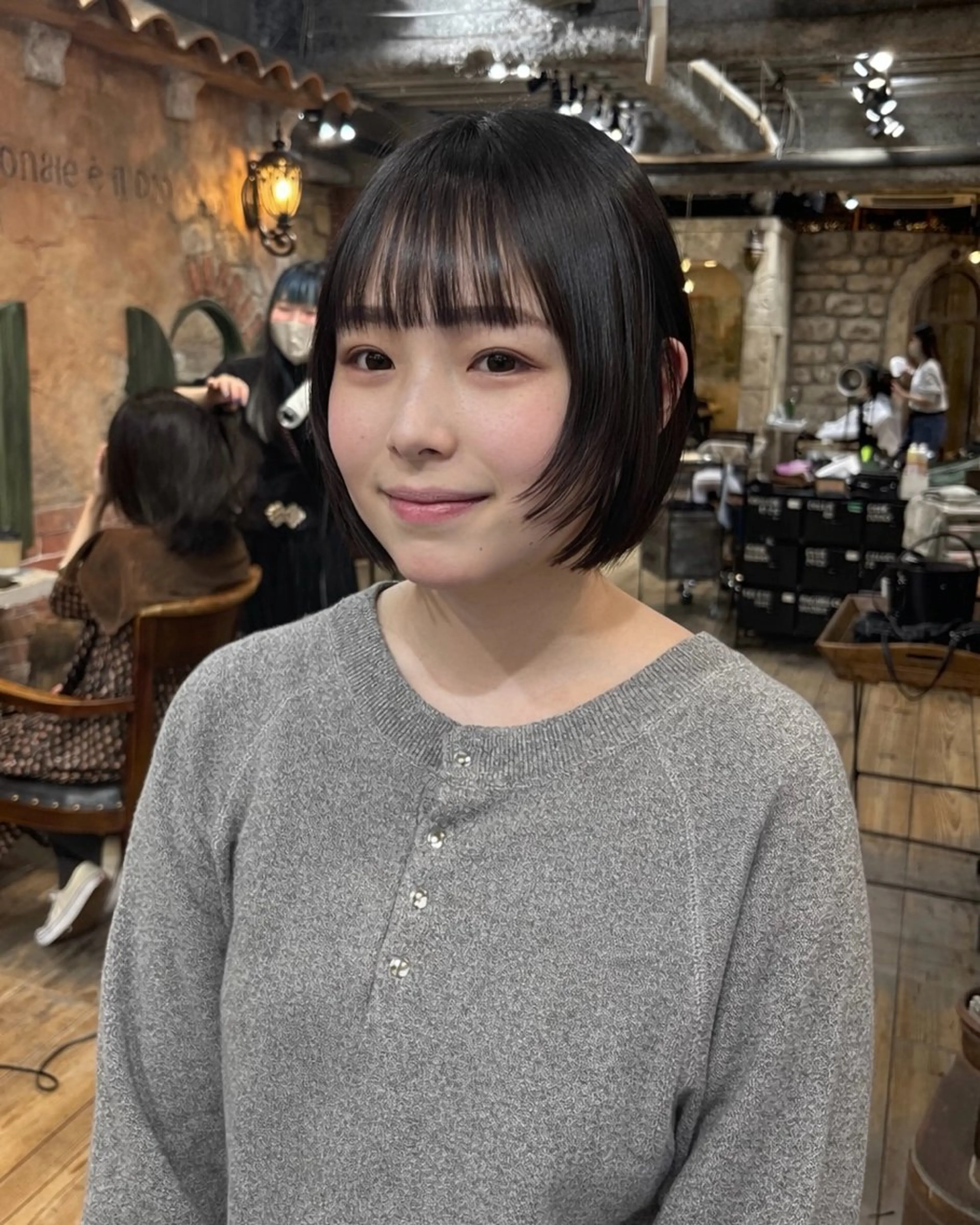 ショート カット ヘアカラー トリートメント ~ing所属・まう/丸みショート ・ボブ特化／高円寺のヘアスタイル