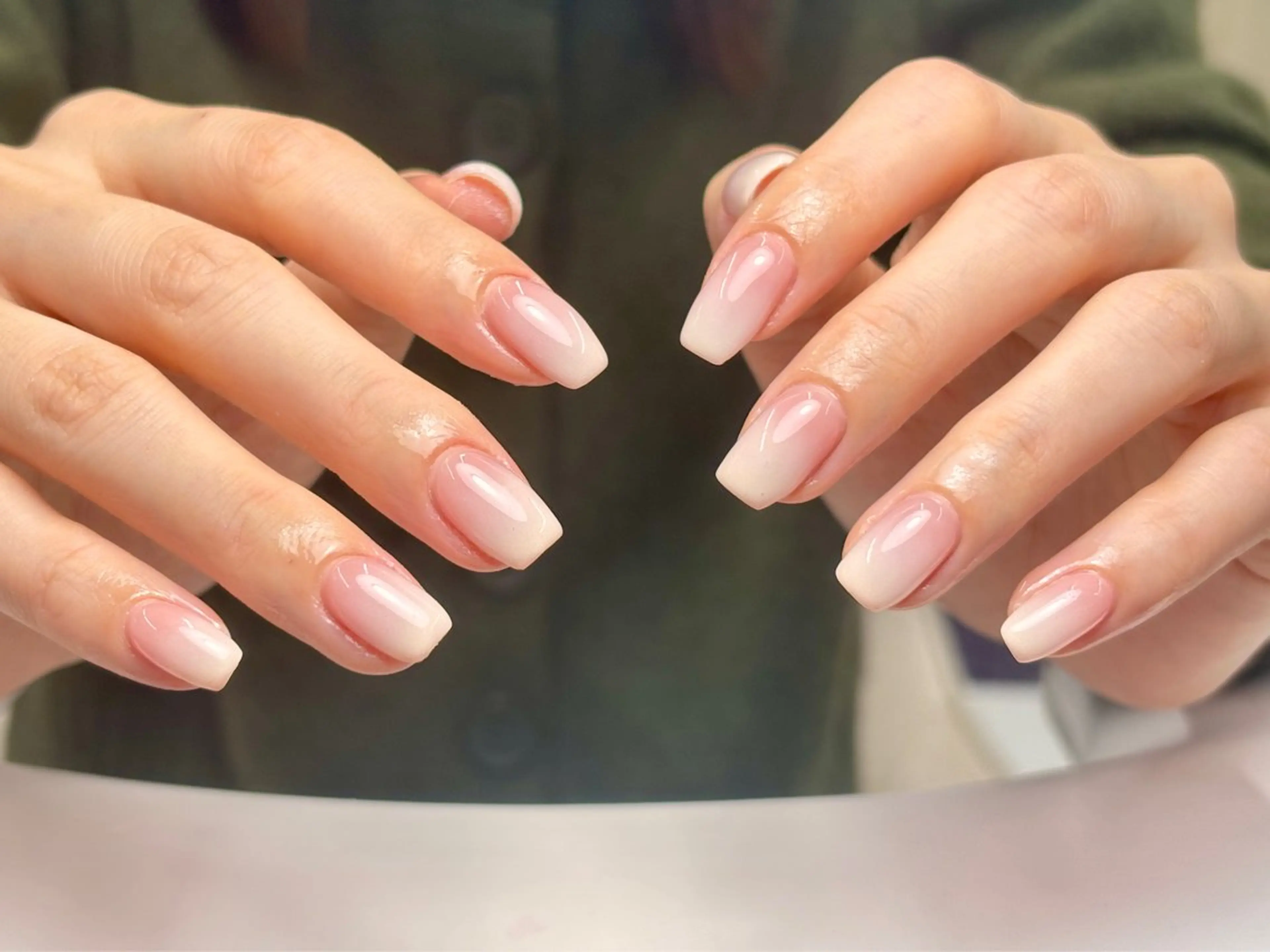 ショート ハンドネイル トゥー フエンのネイルデザイン