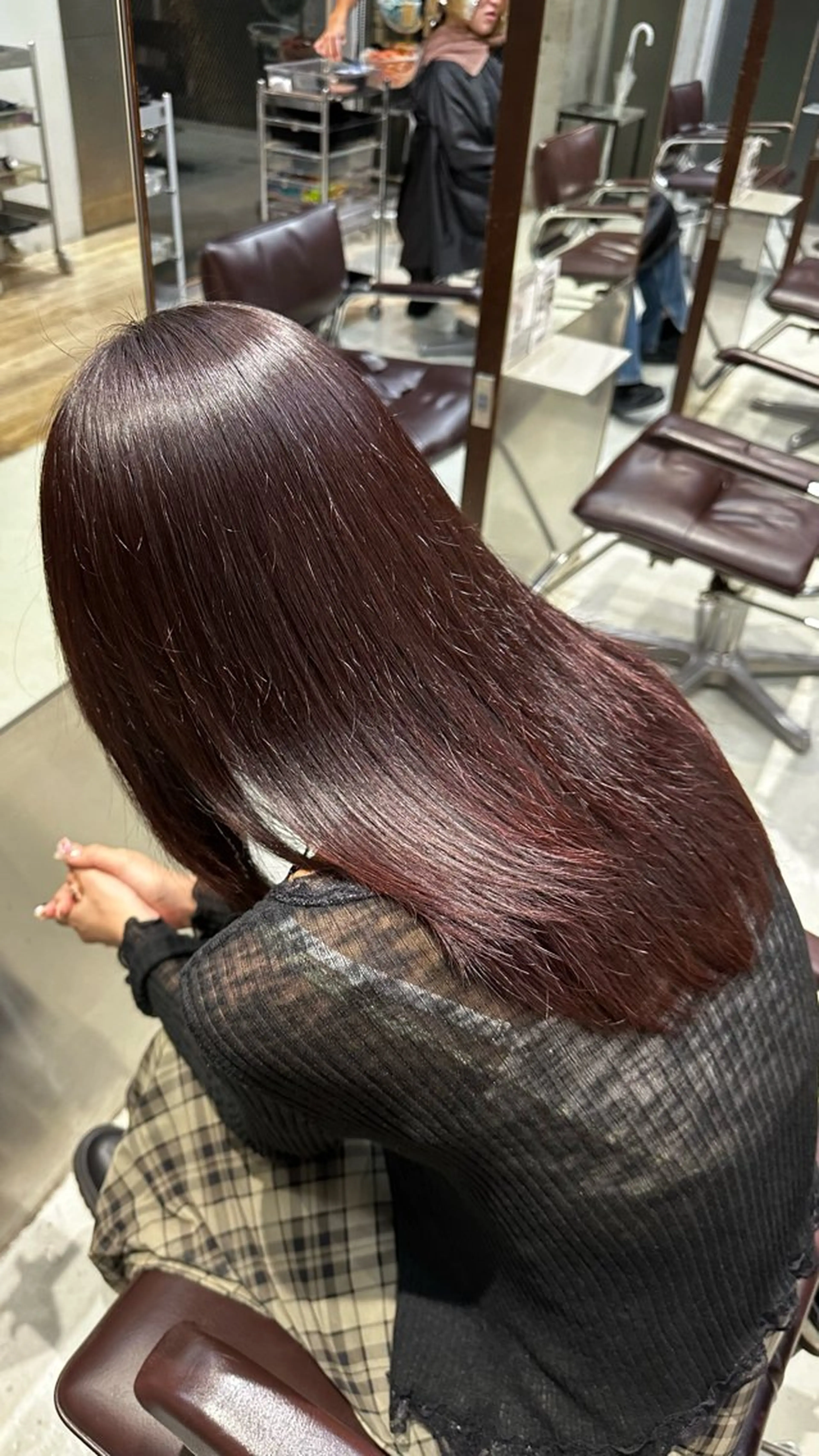 セミロング カラー ブリーチ ヘアカラー fifth原宿 宮部蓮のヘアスタイル