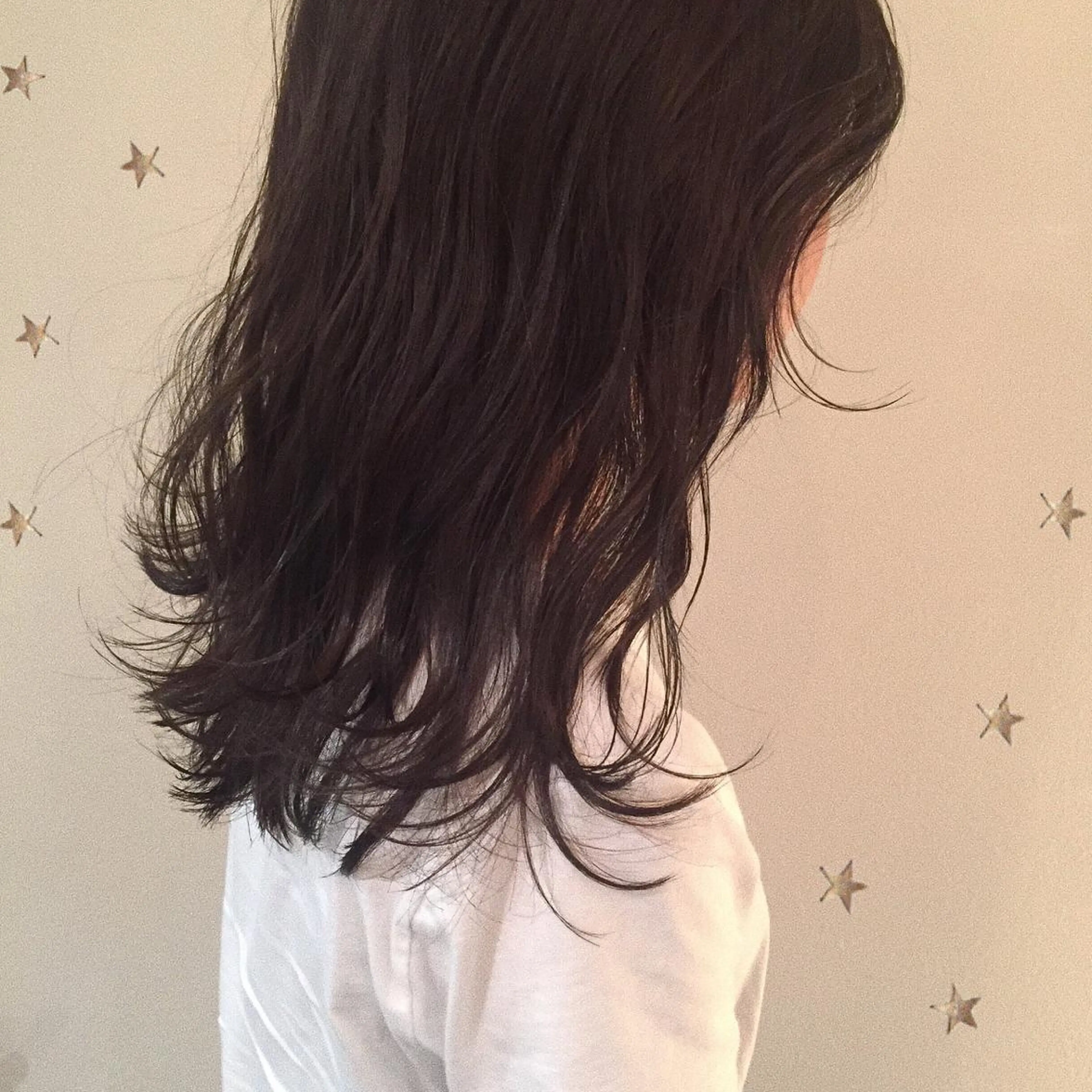 セミロング アッシュ 市川 千夏のヘアスタイル