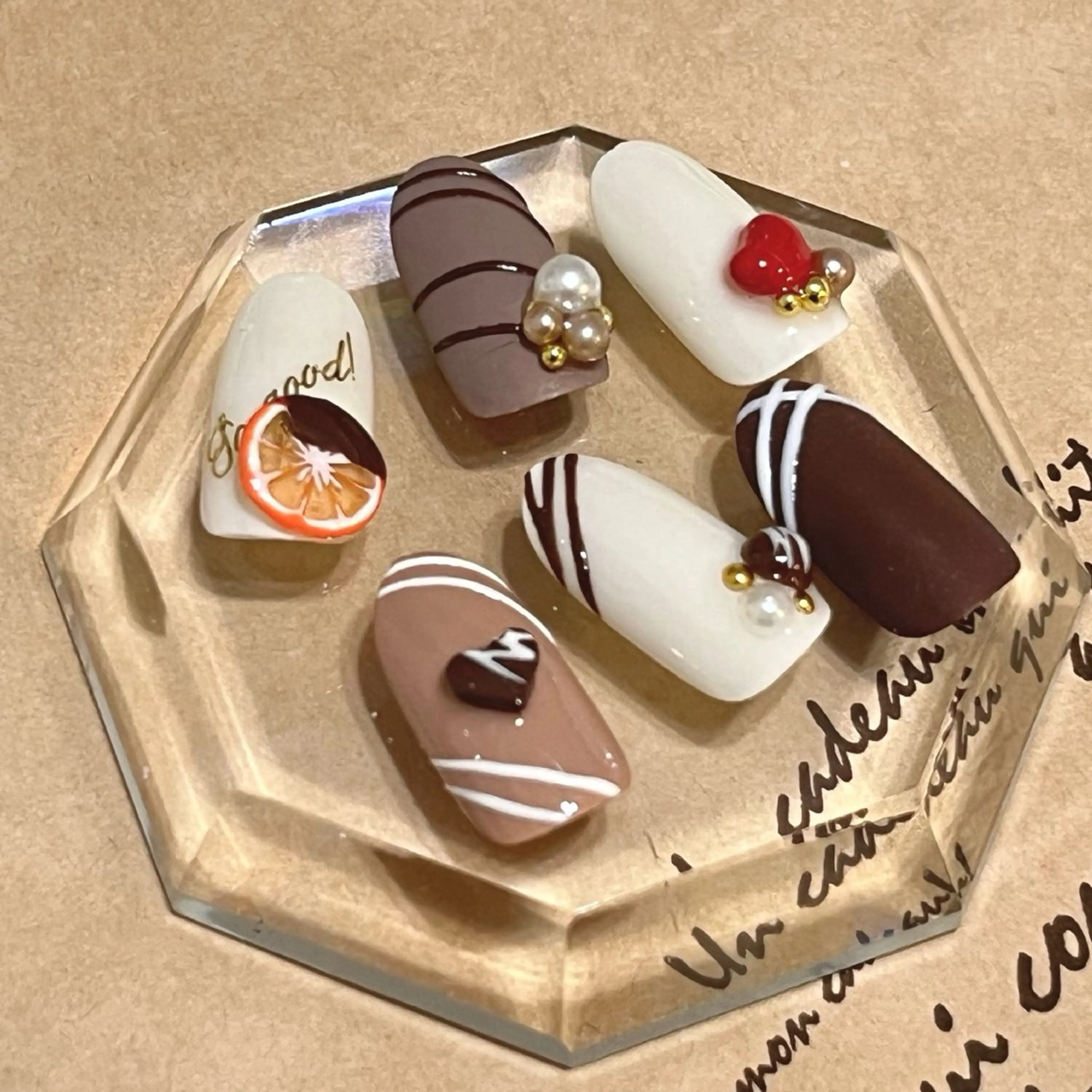 ネイル アートネイル バレンタイン fortuna 武藤裕美のネイルデザイン